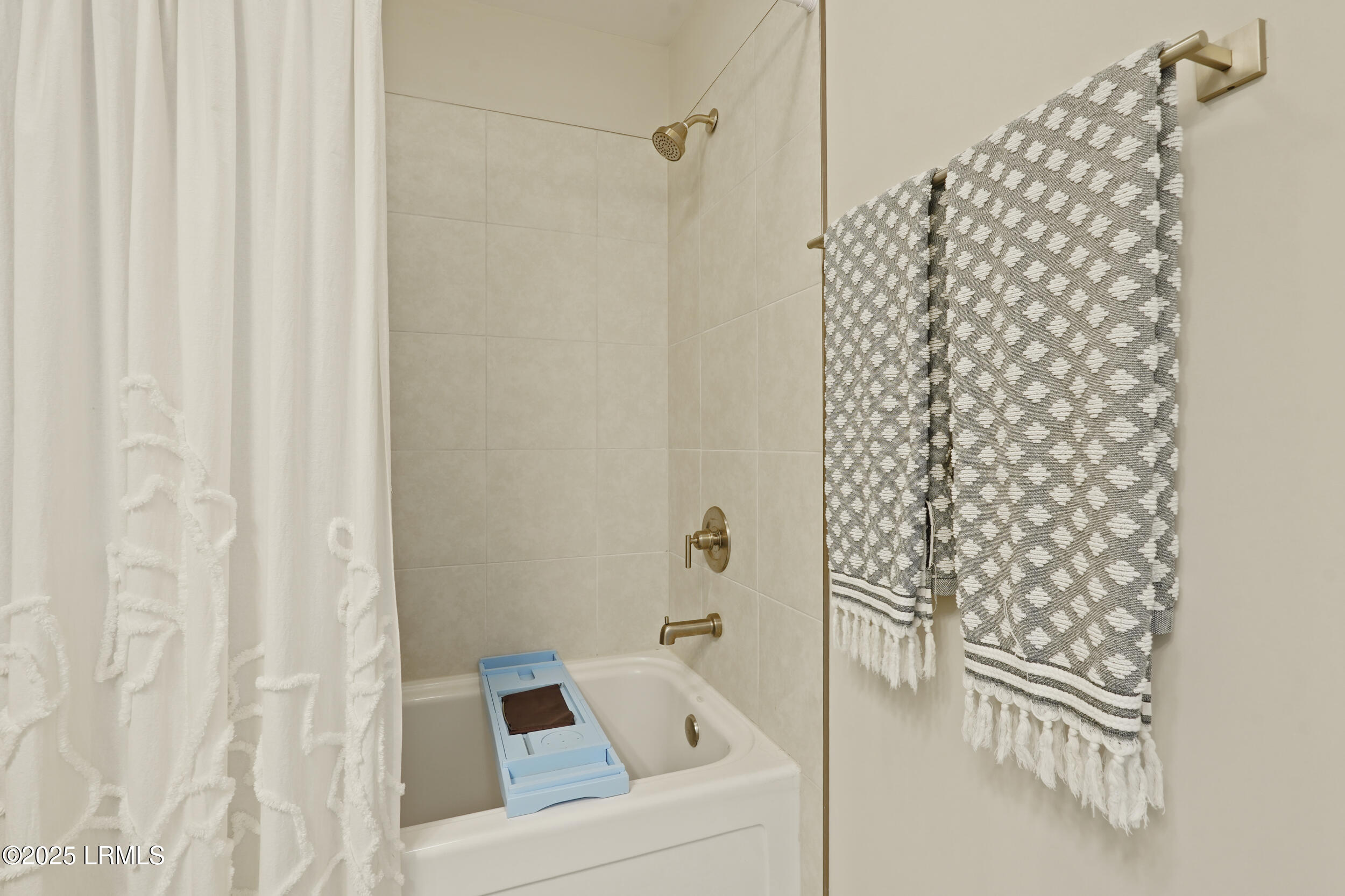 11 Basin Trail Street