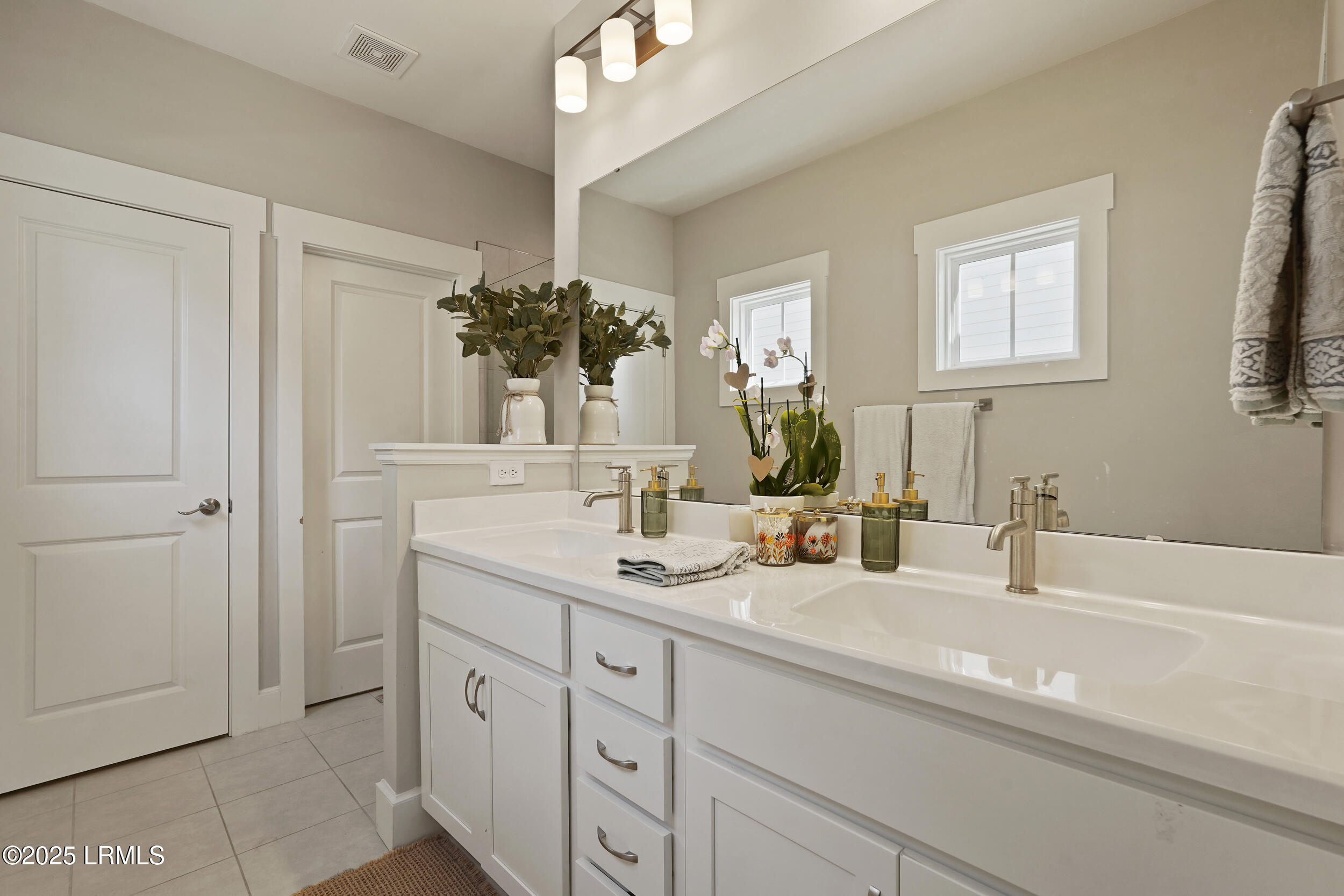 11 Basin Trail Street