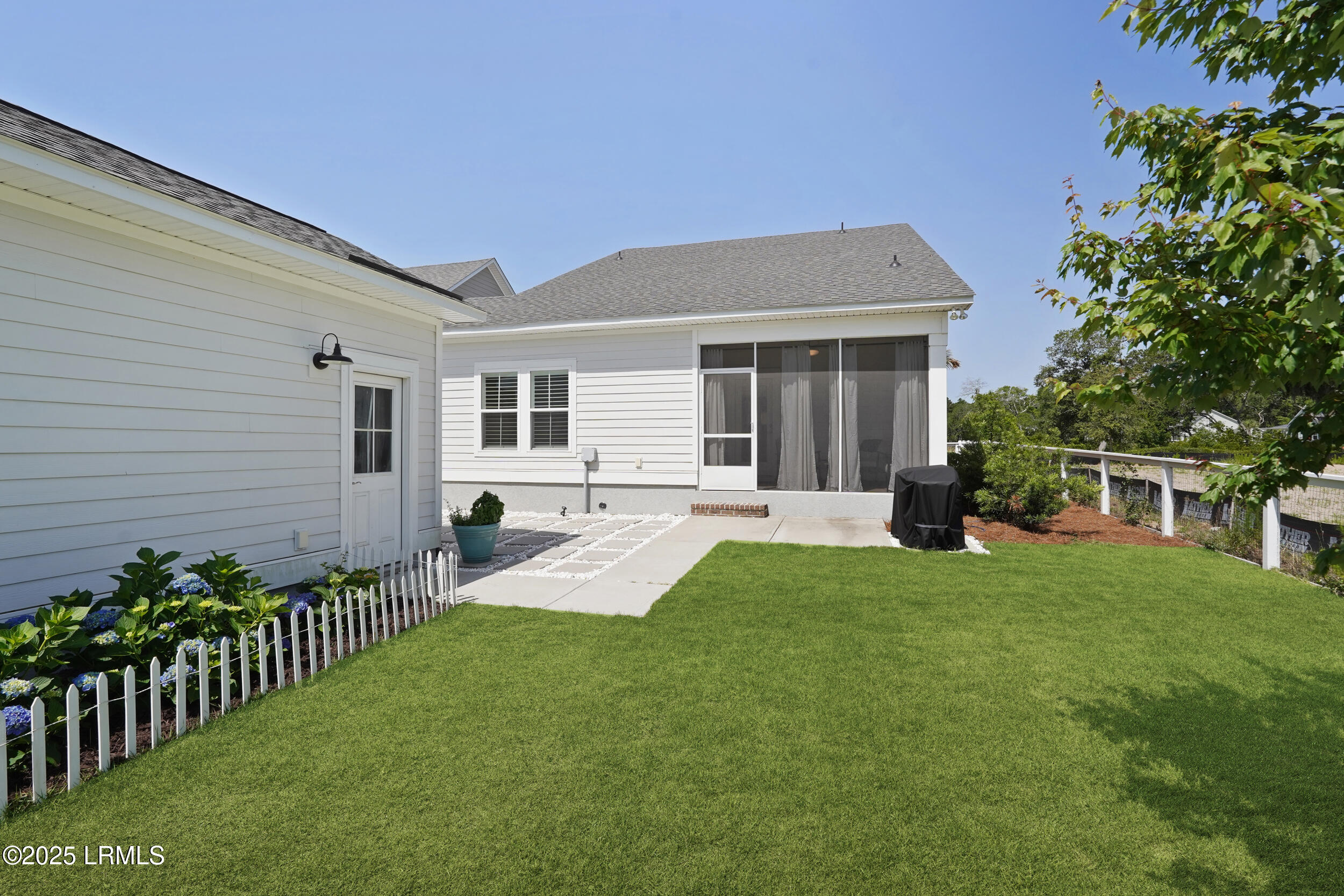 11 Basin Trail Street