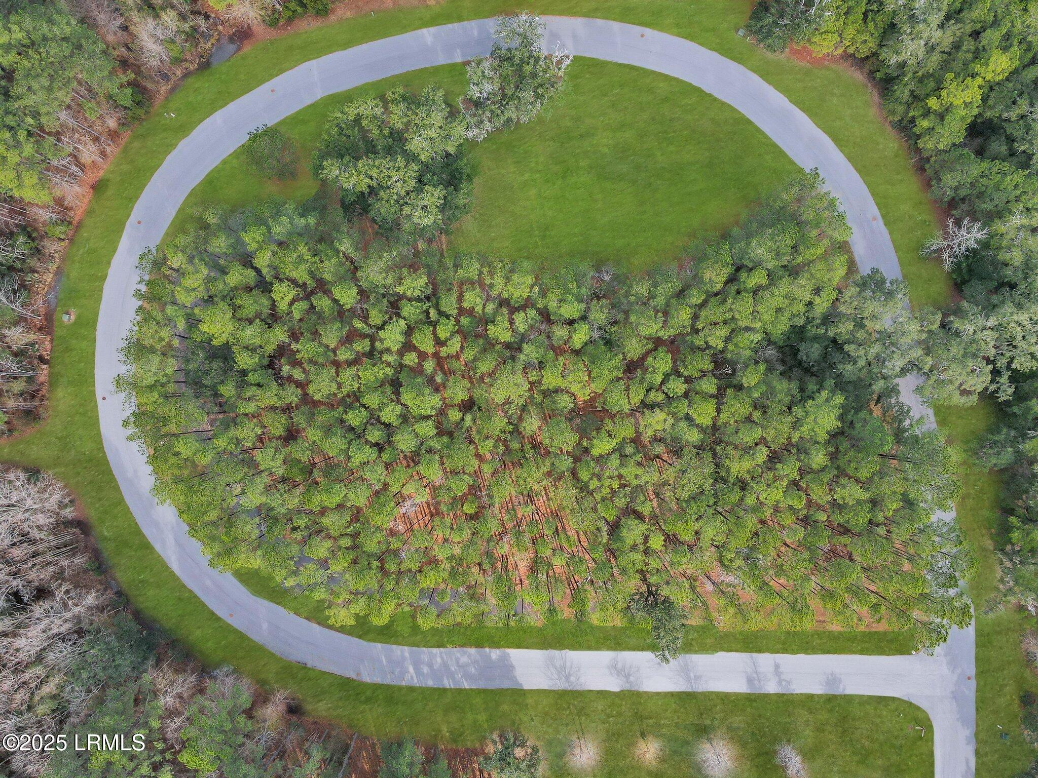 899 Somerset Drive