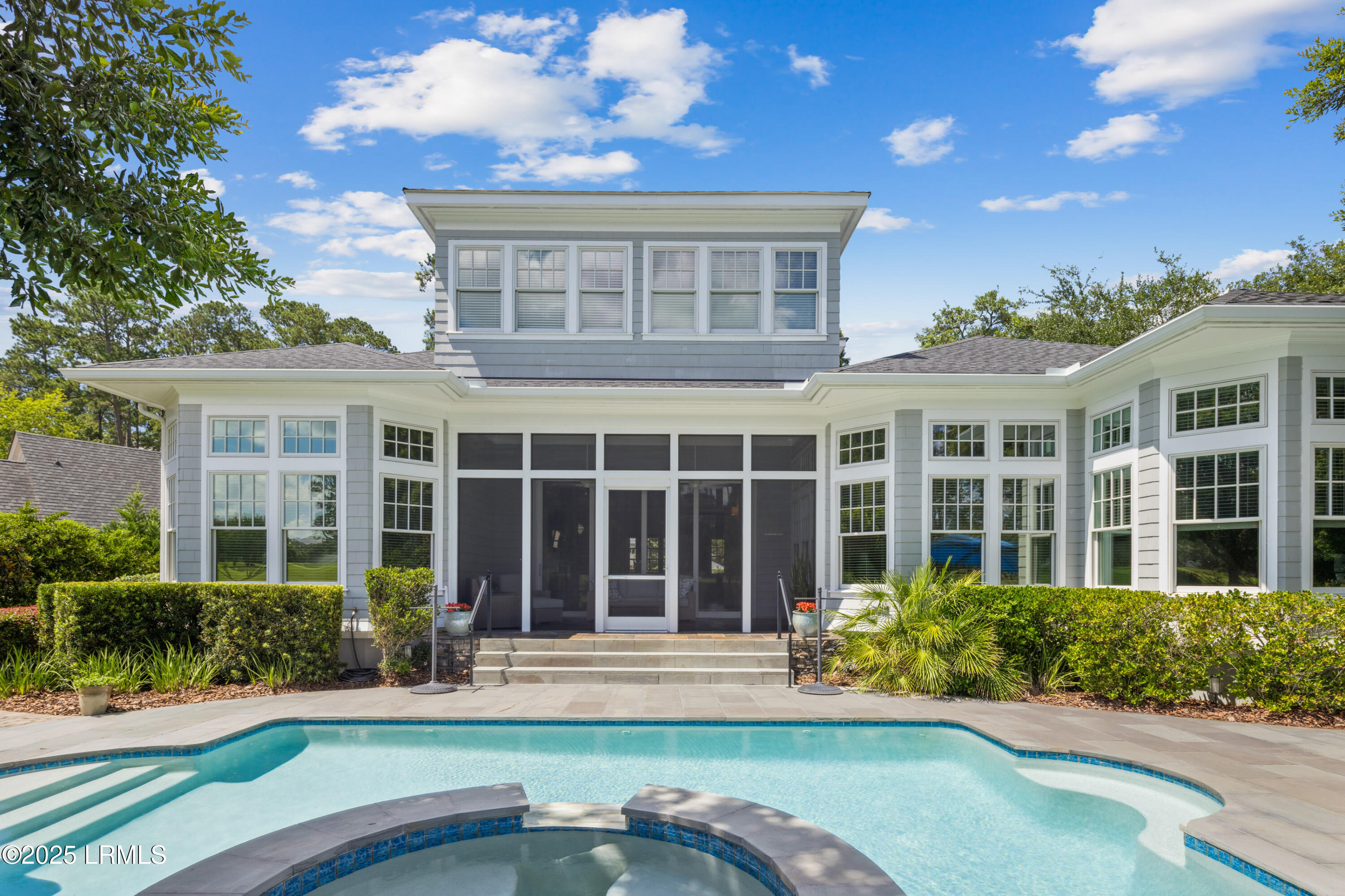 12 Holly Grove Road