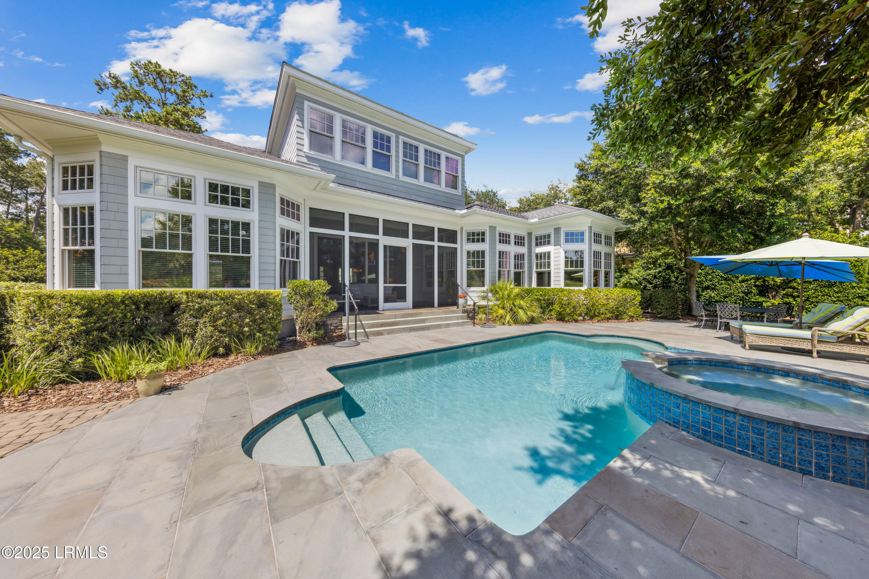 12 Holly Grove Road