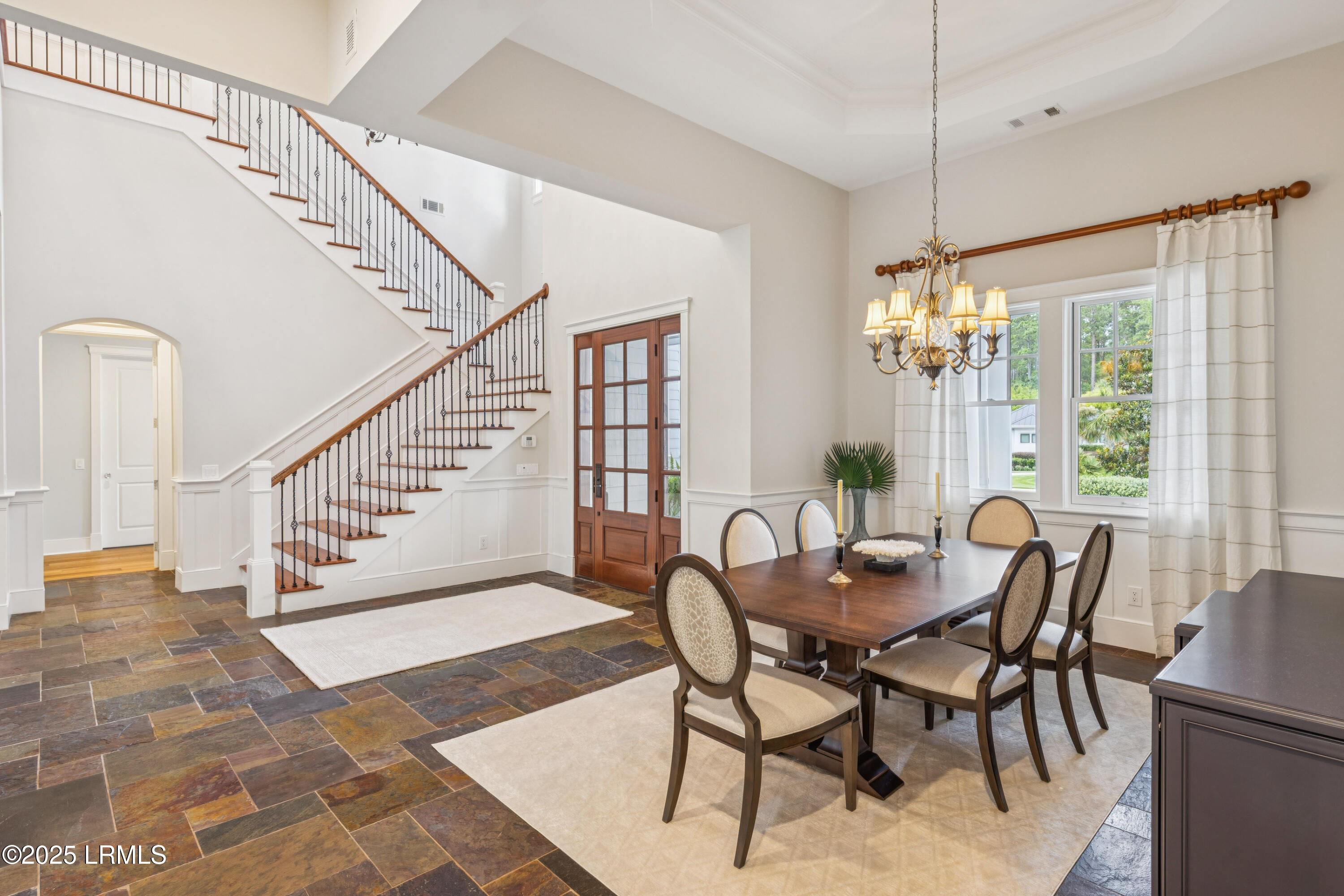 12 Holly Grove Road