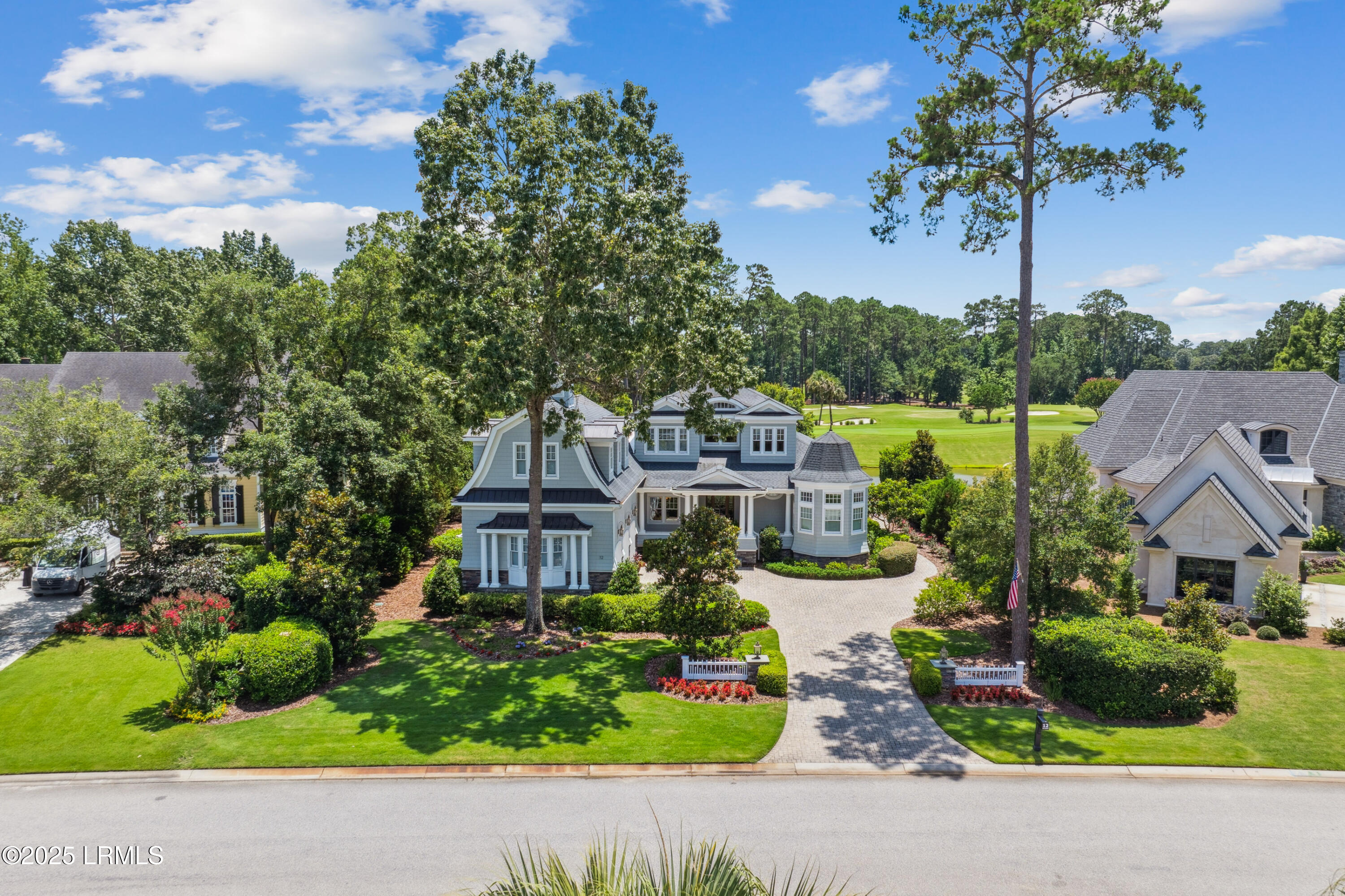 12 Holly Grove Road