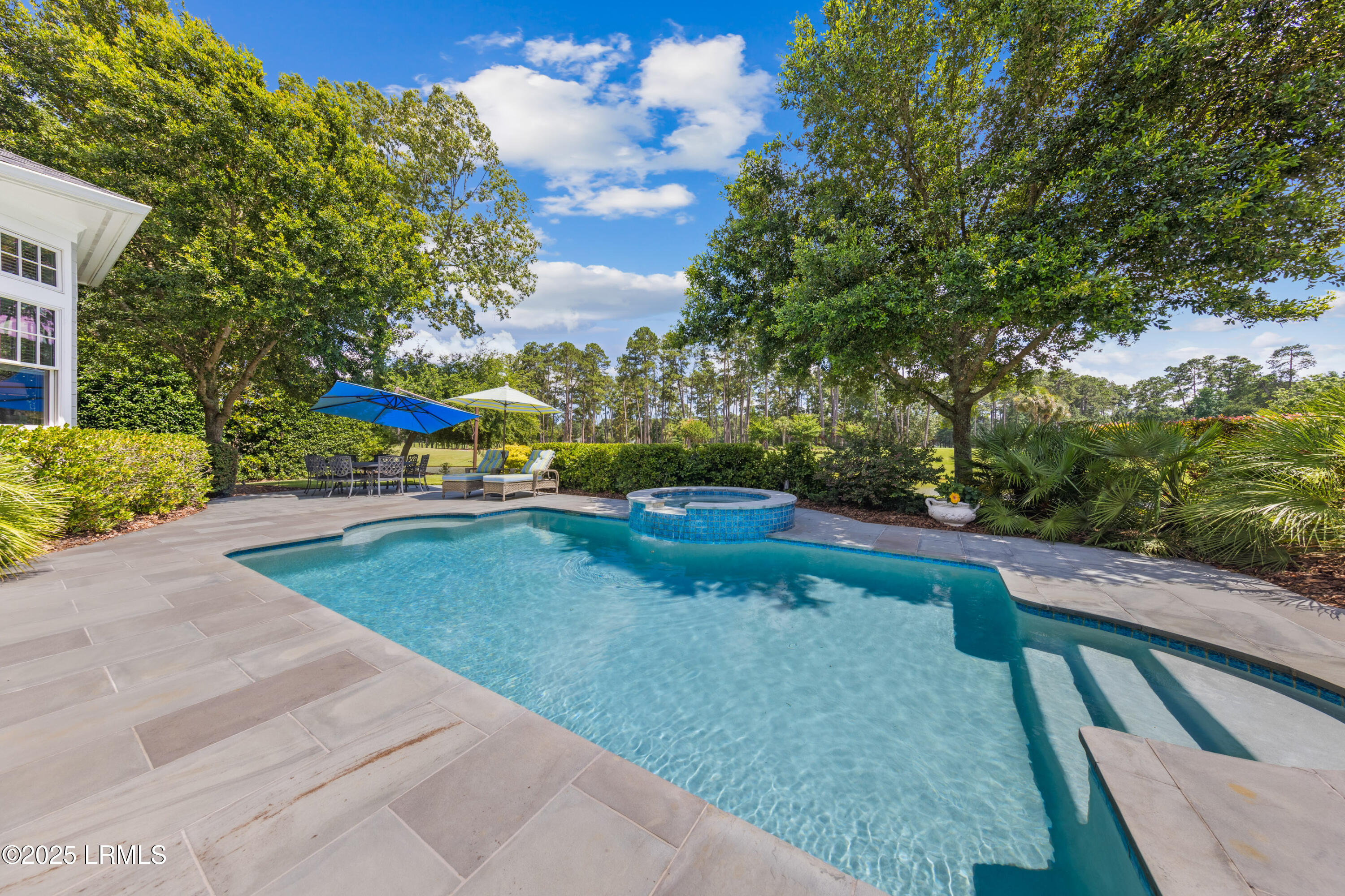 12 Holly Grove Road