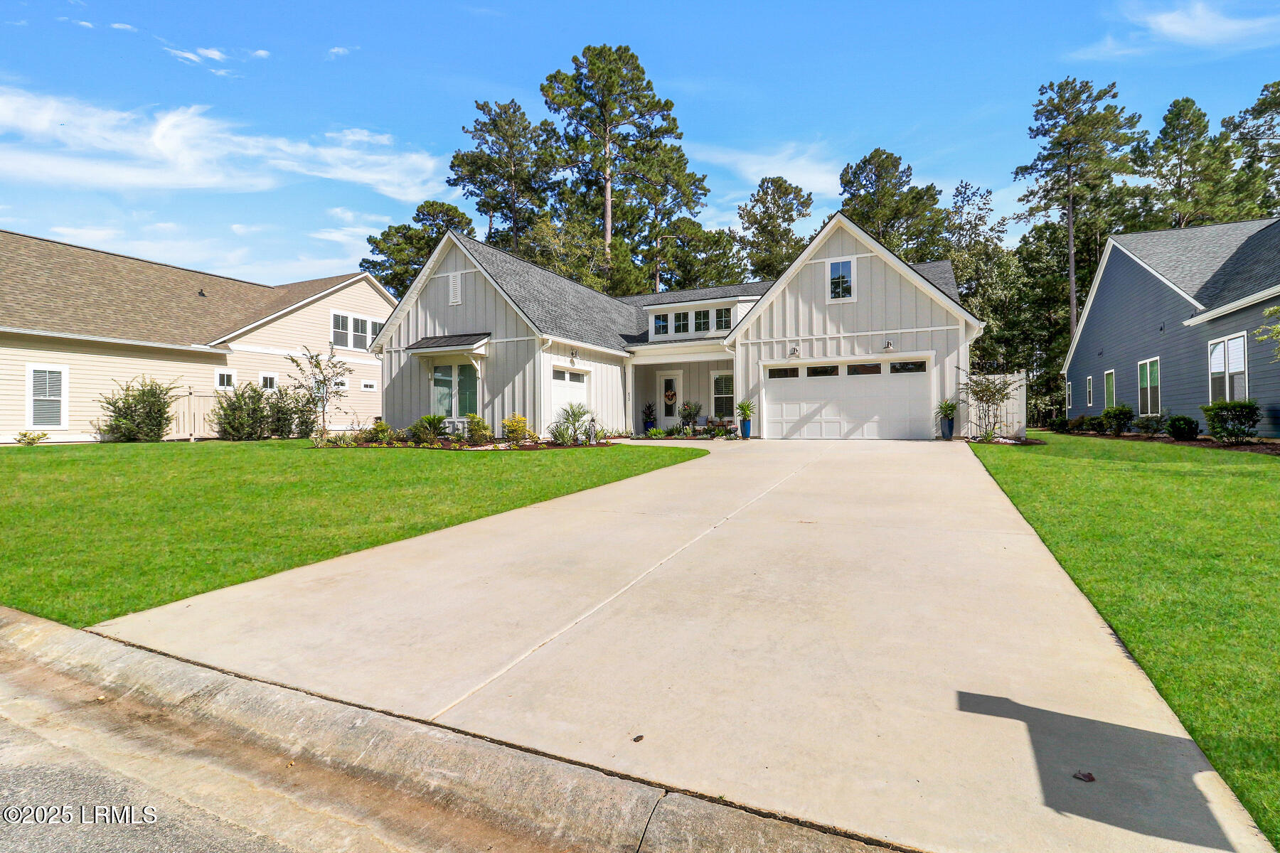 633 Firethorn Lane