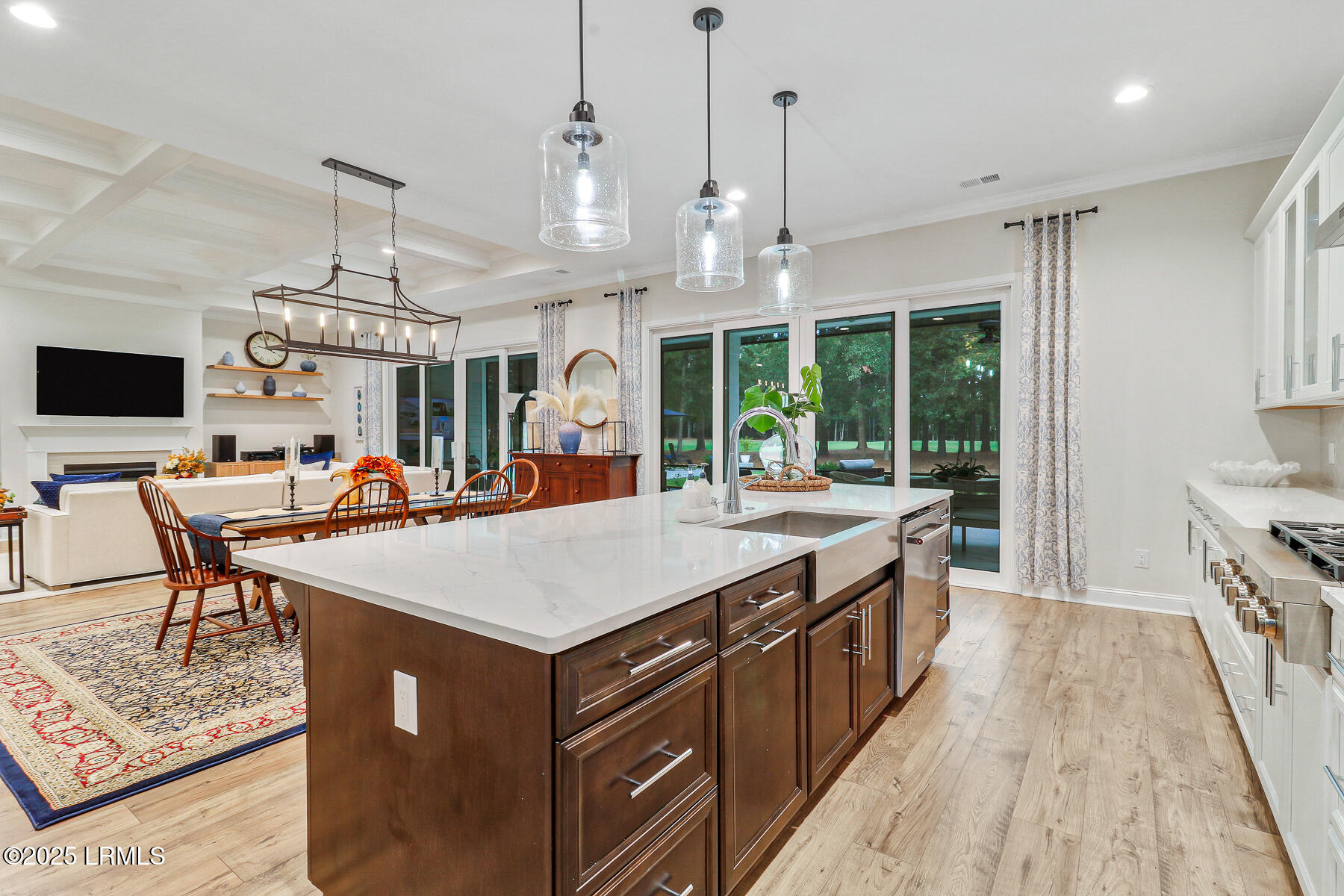 633 Firethorn Lane