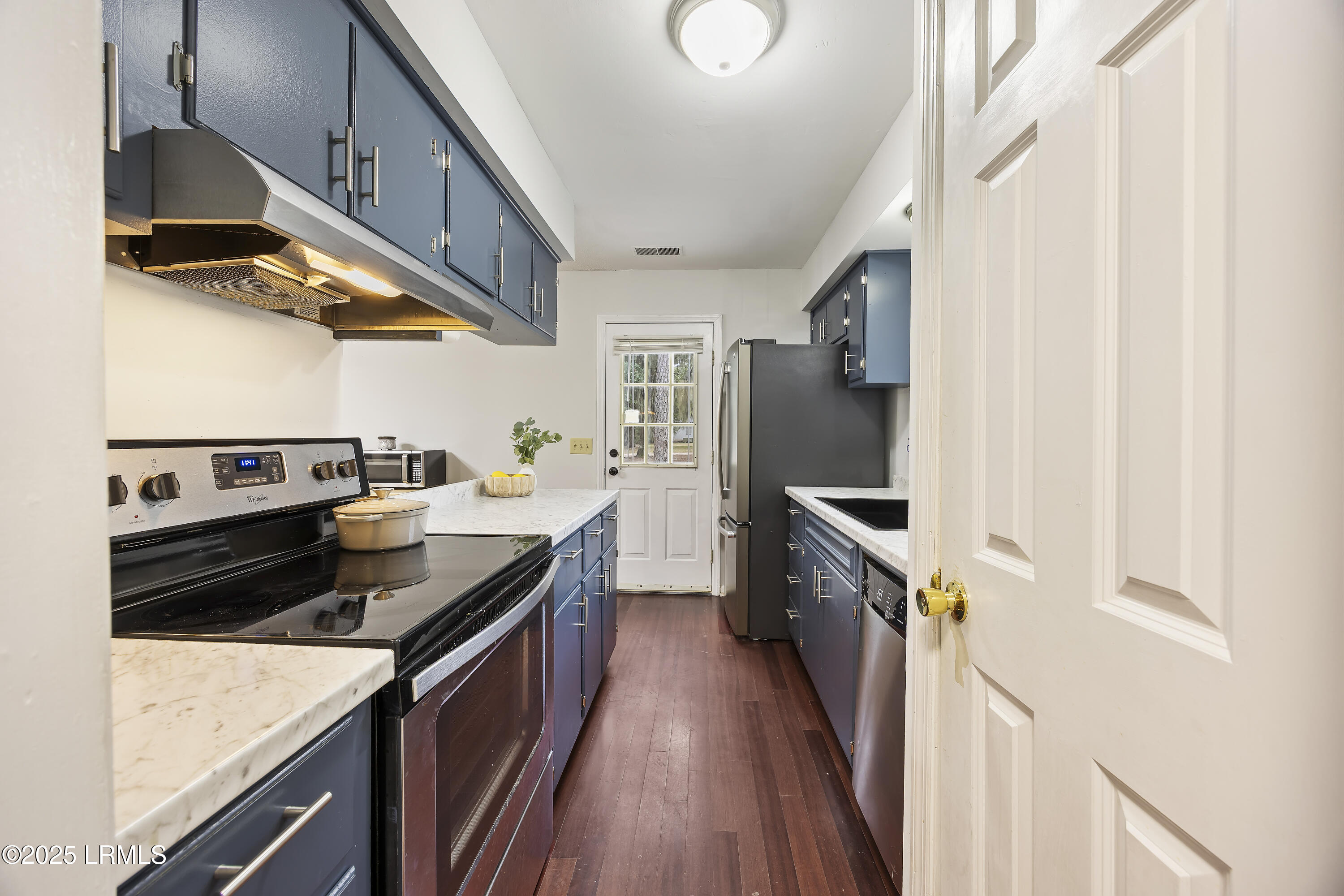 101 Saxonville Road, St. Helena Island