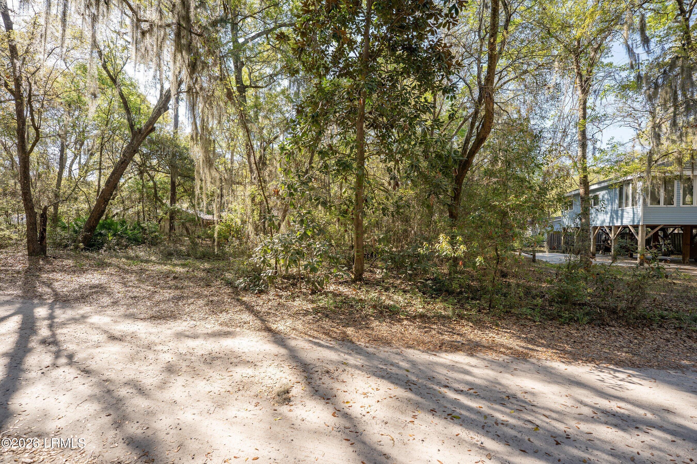 17 Triangle Road, St. Helena Island