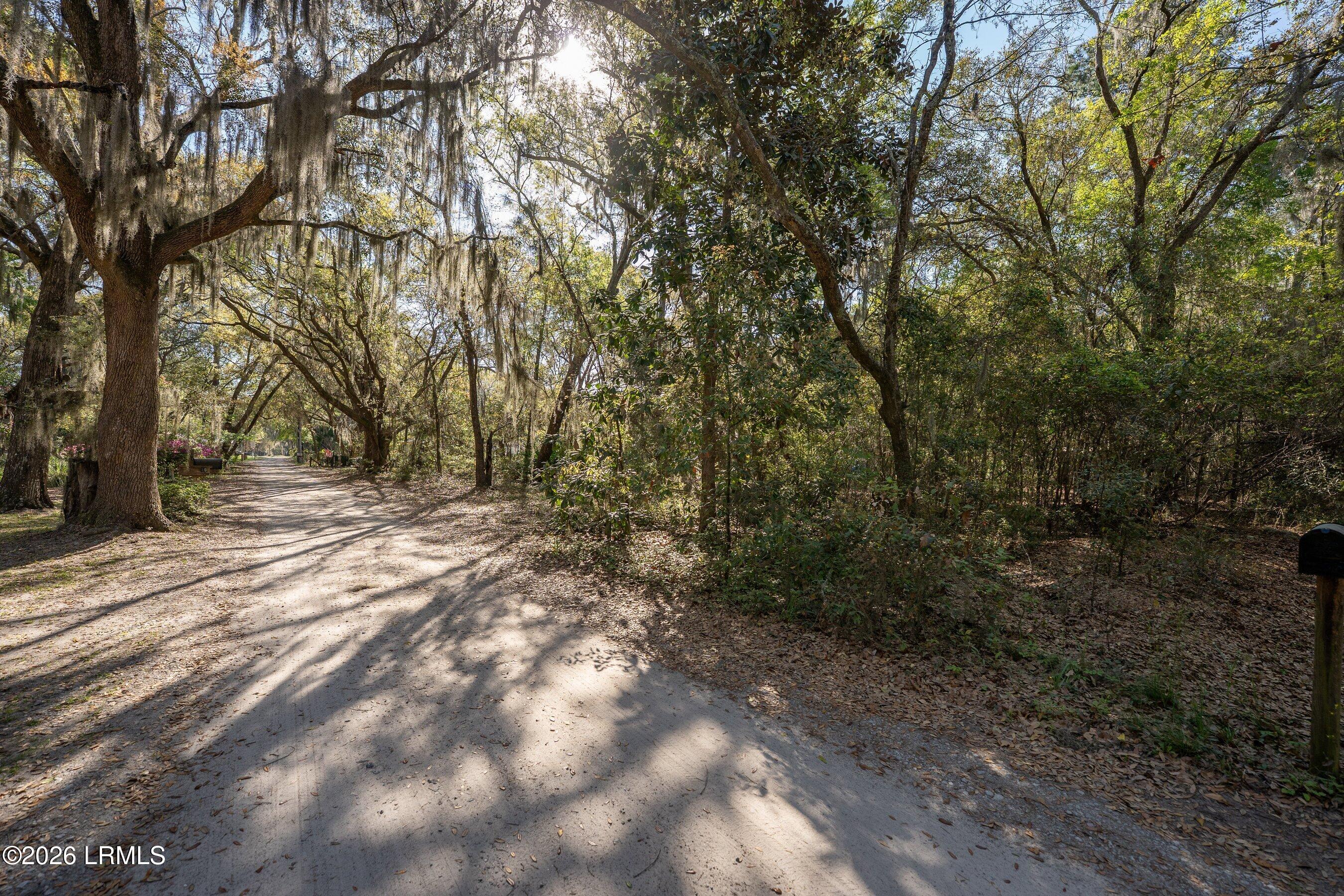 17 Triangle Road, St. Helena Island