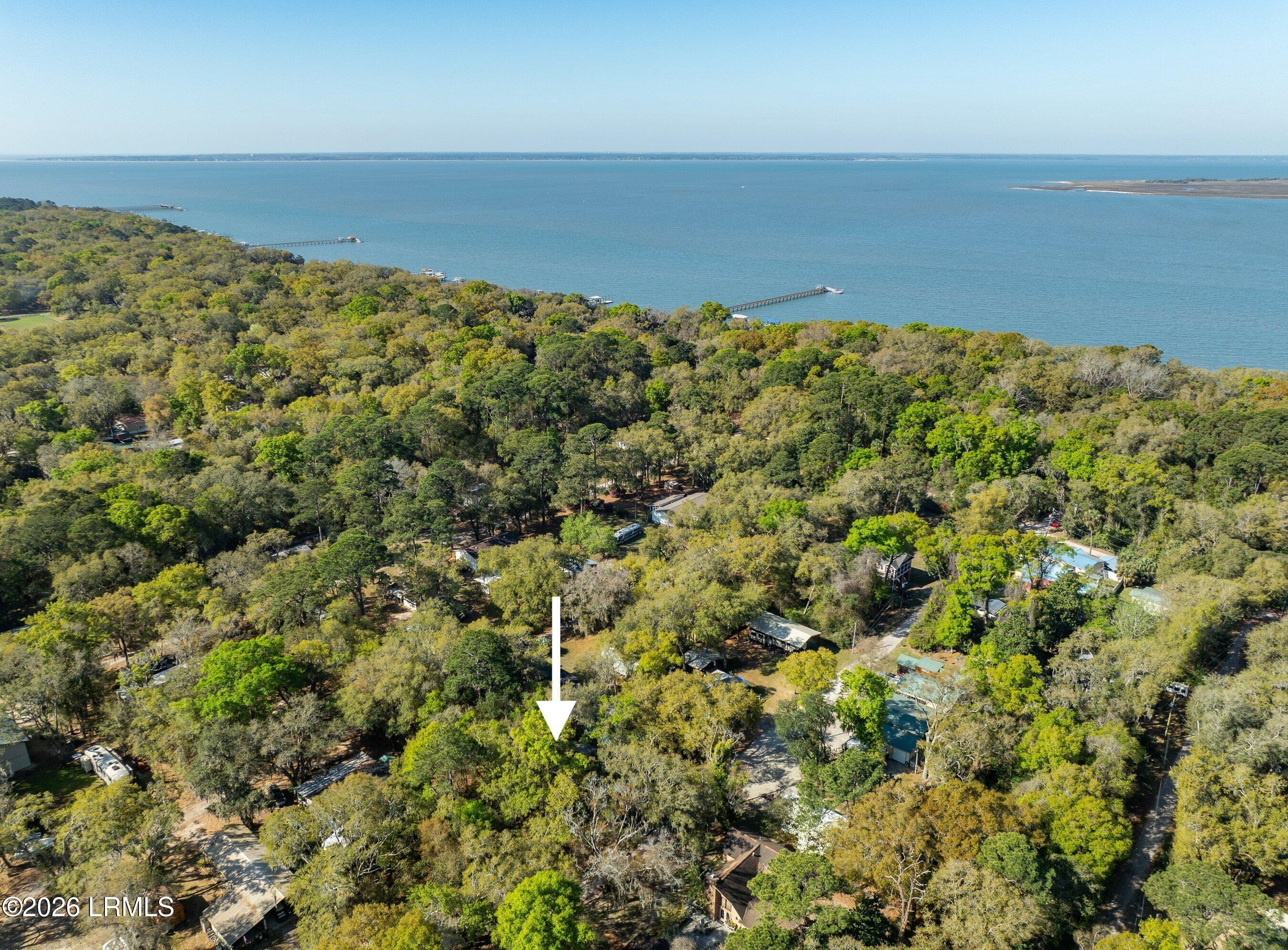17 Triangle Road, St. Helena Island