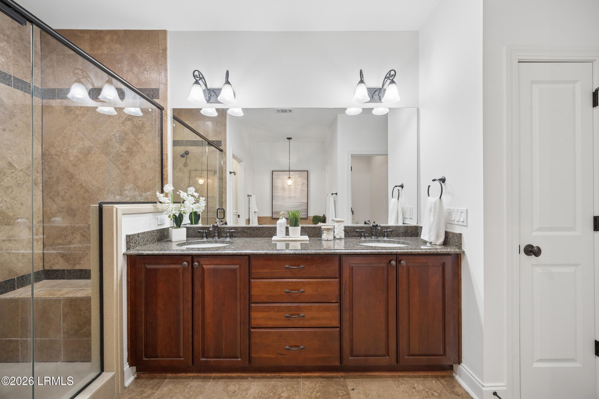 2 Fording Court