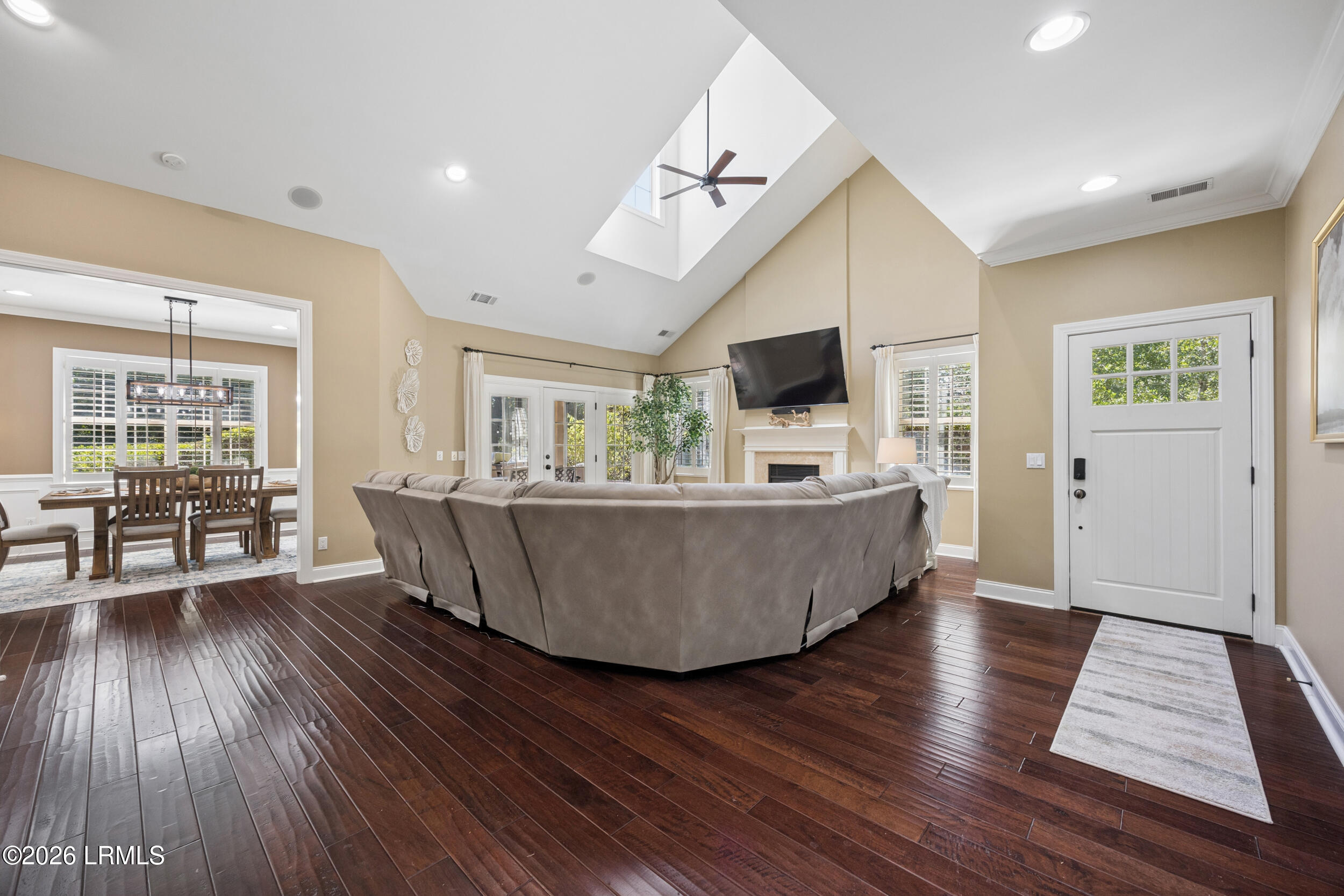2 Fording Court