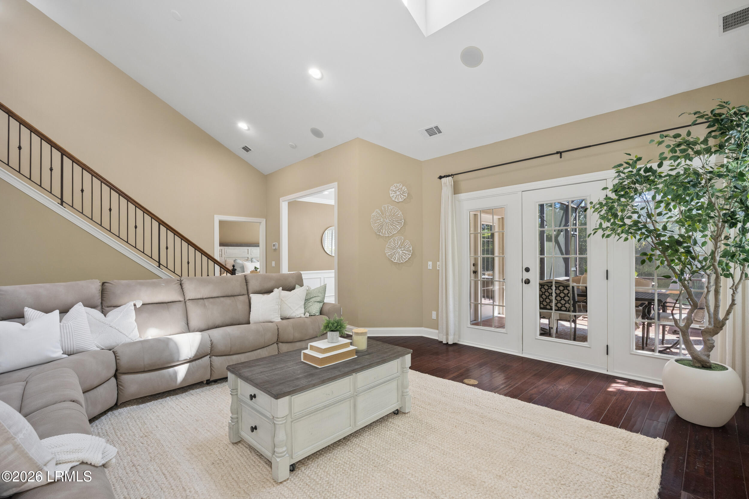 2 Fording Court