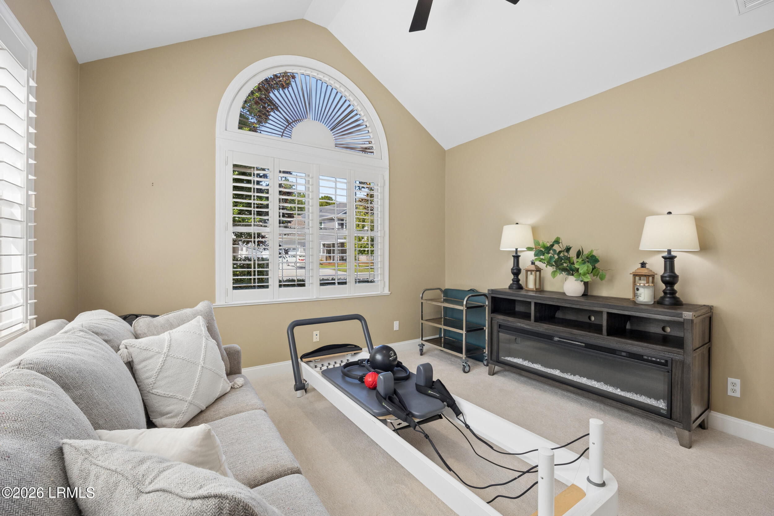 2 Fording Court