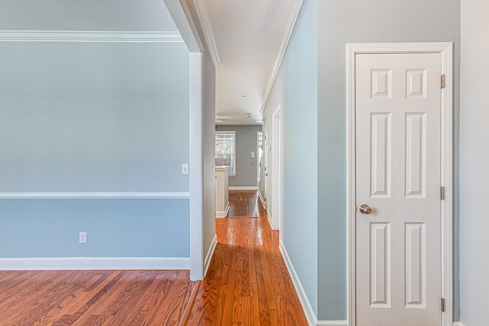 2453 Kings Gate Lane