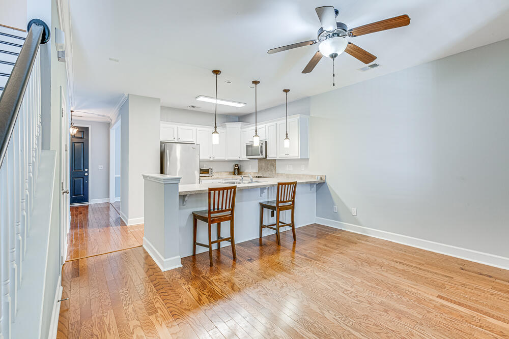 2453 Kings Gate Lane