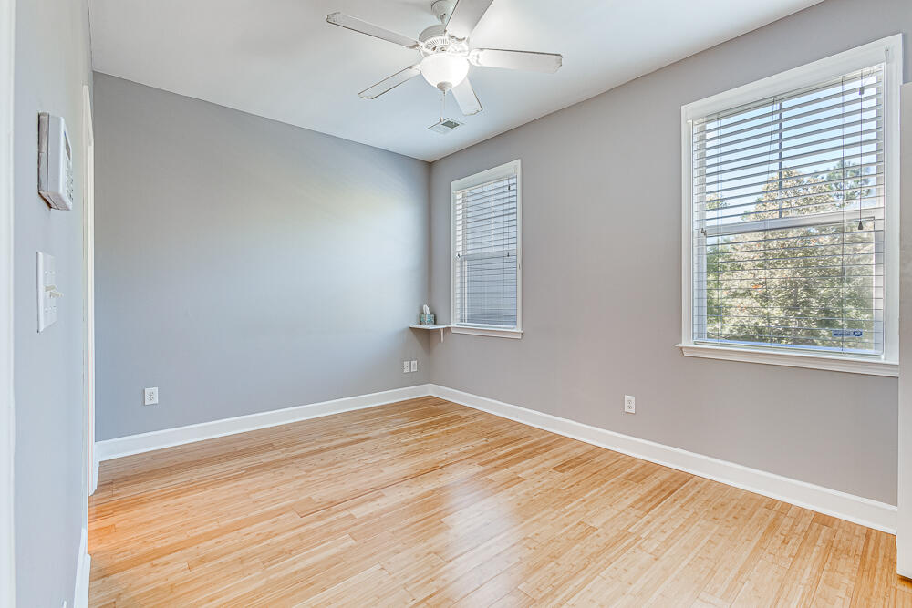 2453 Kings Gate Lane