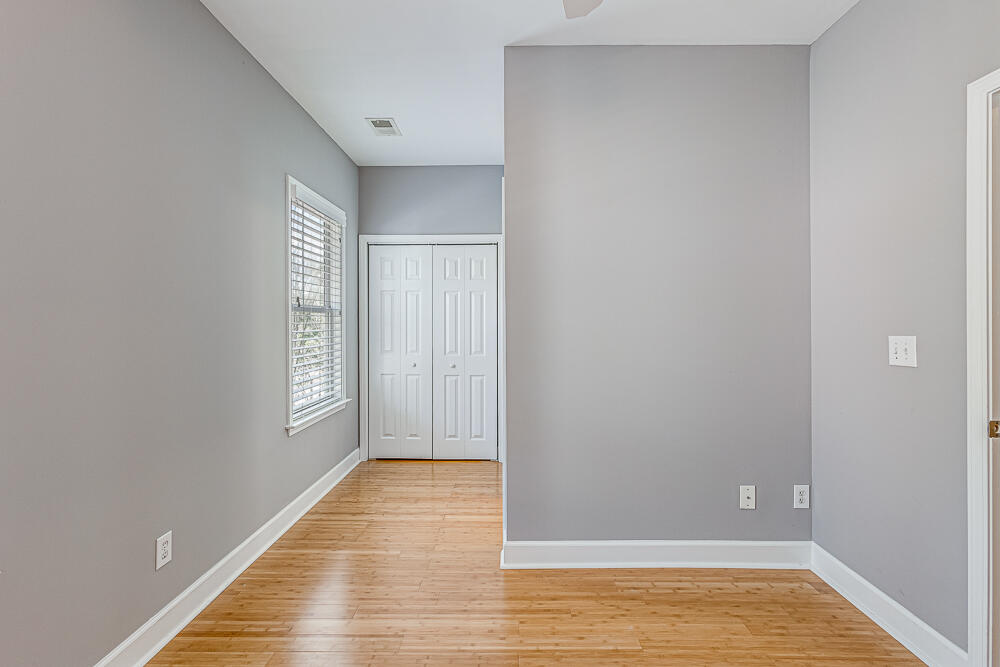 2453 Kings Gate Lane