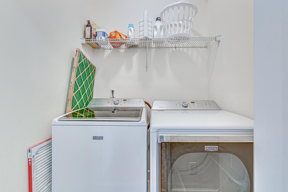 2453 Kings Gate Lane