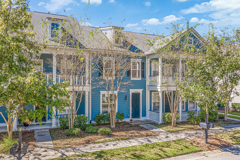 2453 Kings Gate Lane