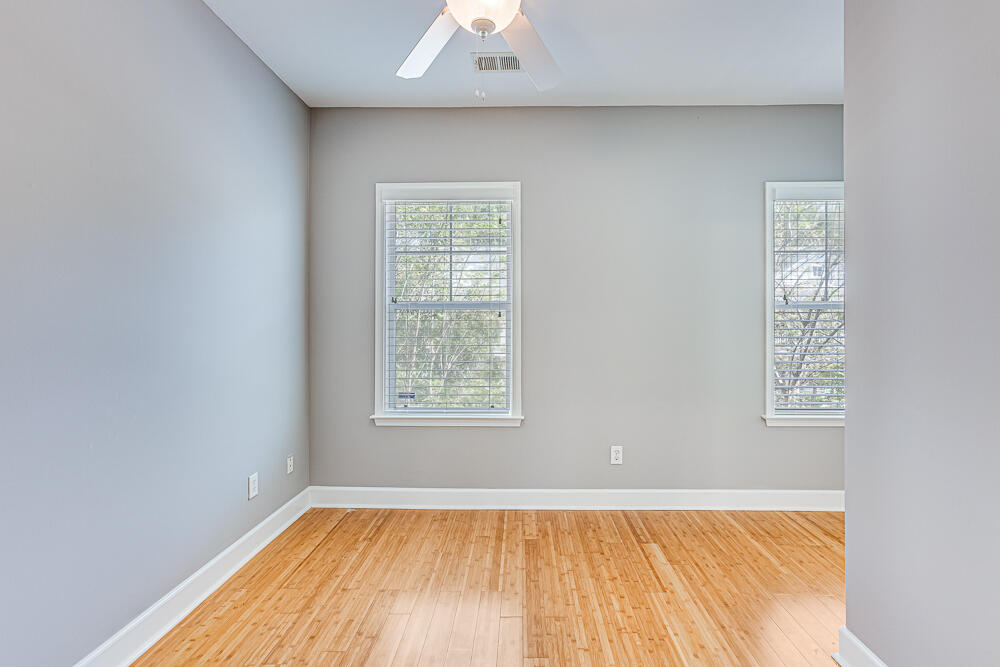 2453 Kings Gate Lane