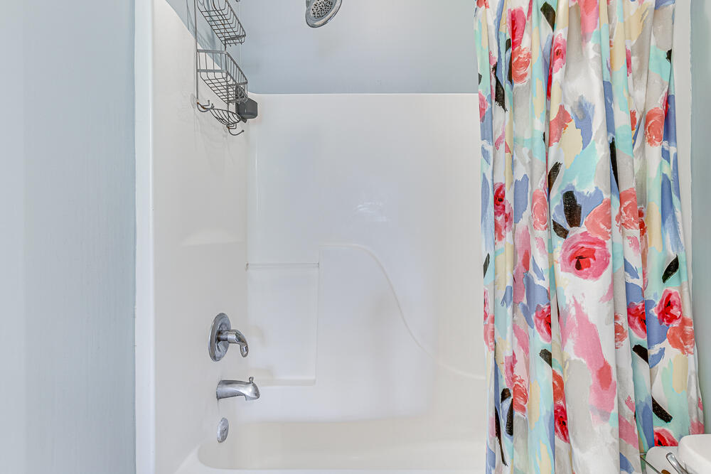 2453 Kings Gate Lane