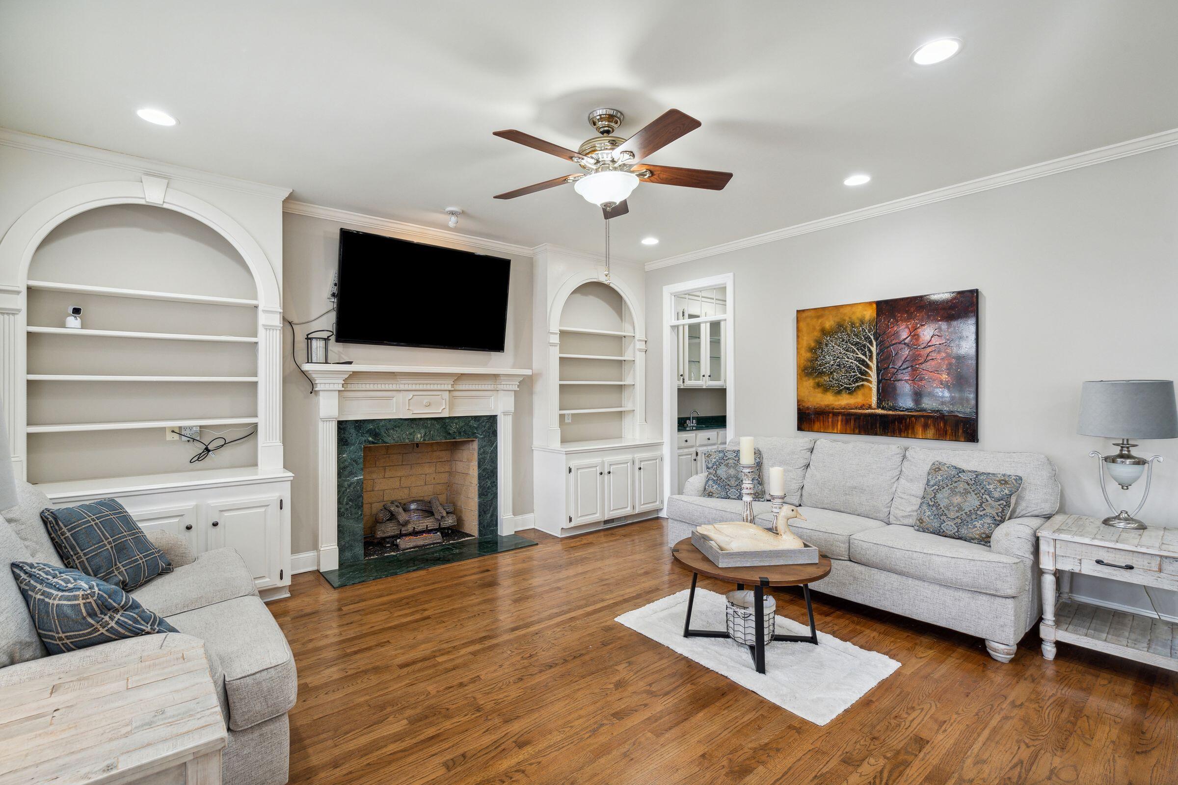 103 Kingfisher Court