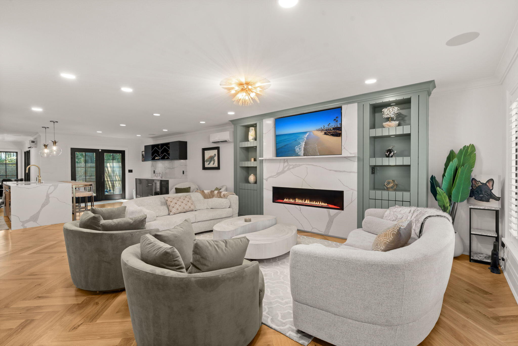 5 Bennett 5 1/2 Street