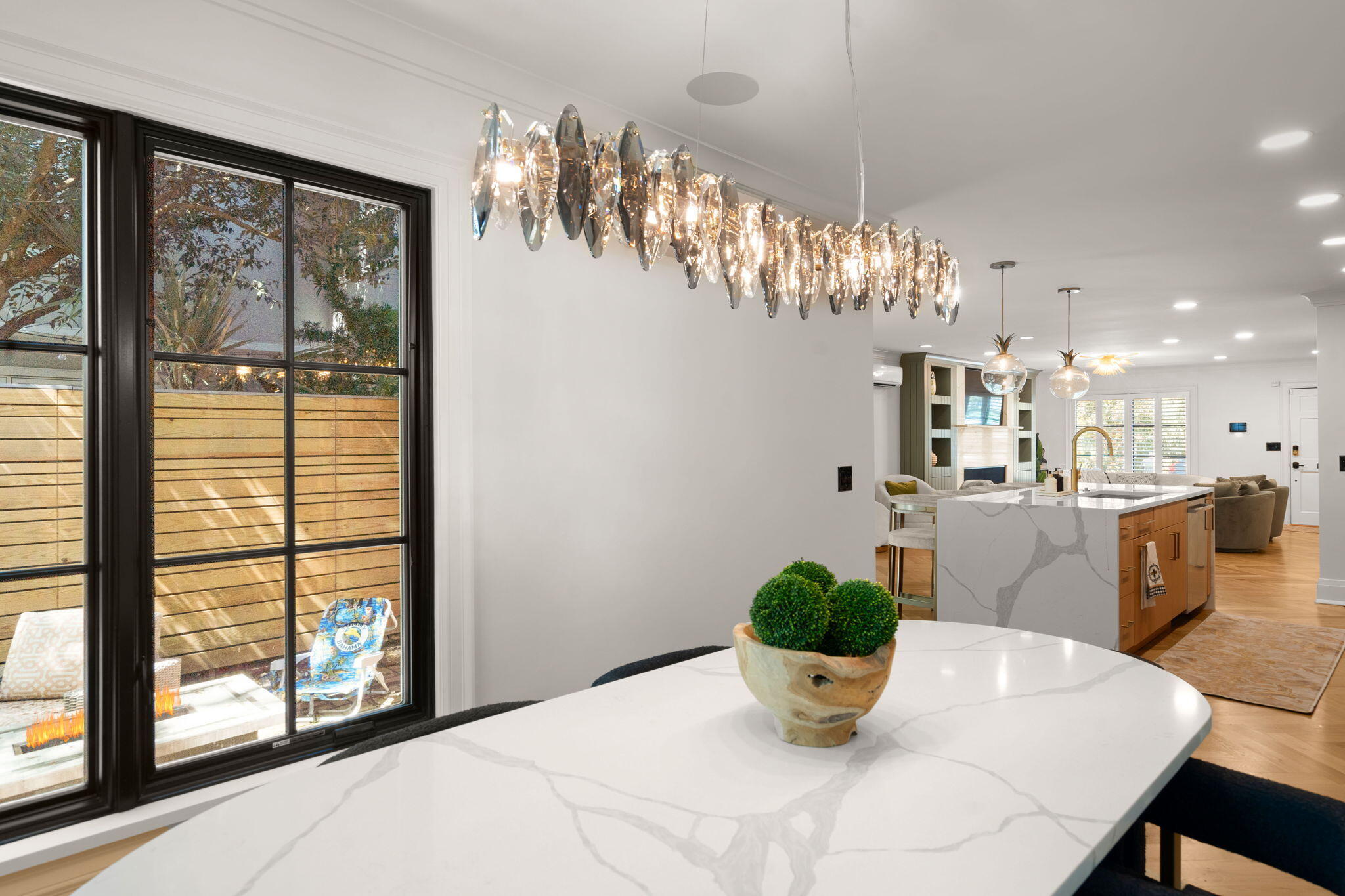 5 Bennett 5 1/2 Street