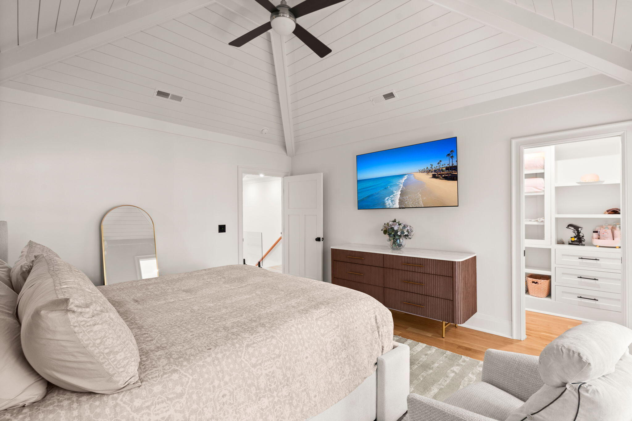 5 Bennett 5 1/2 Street