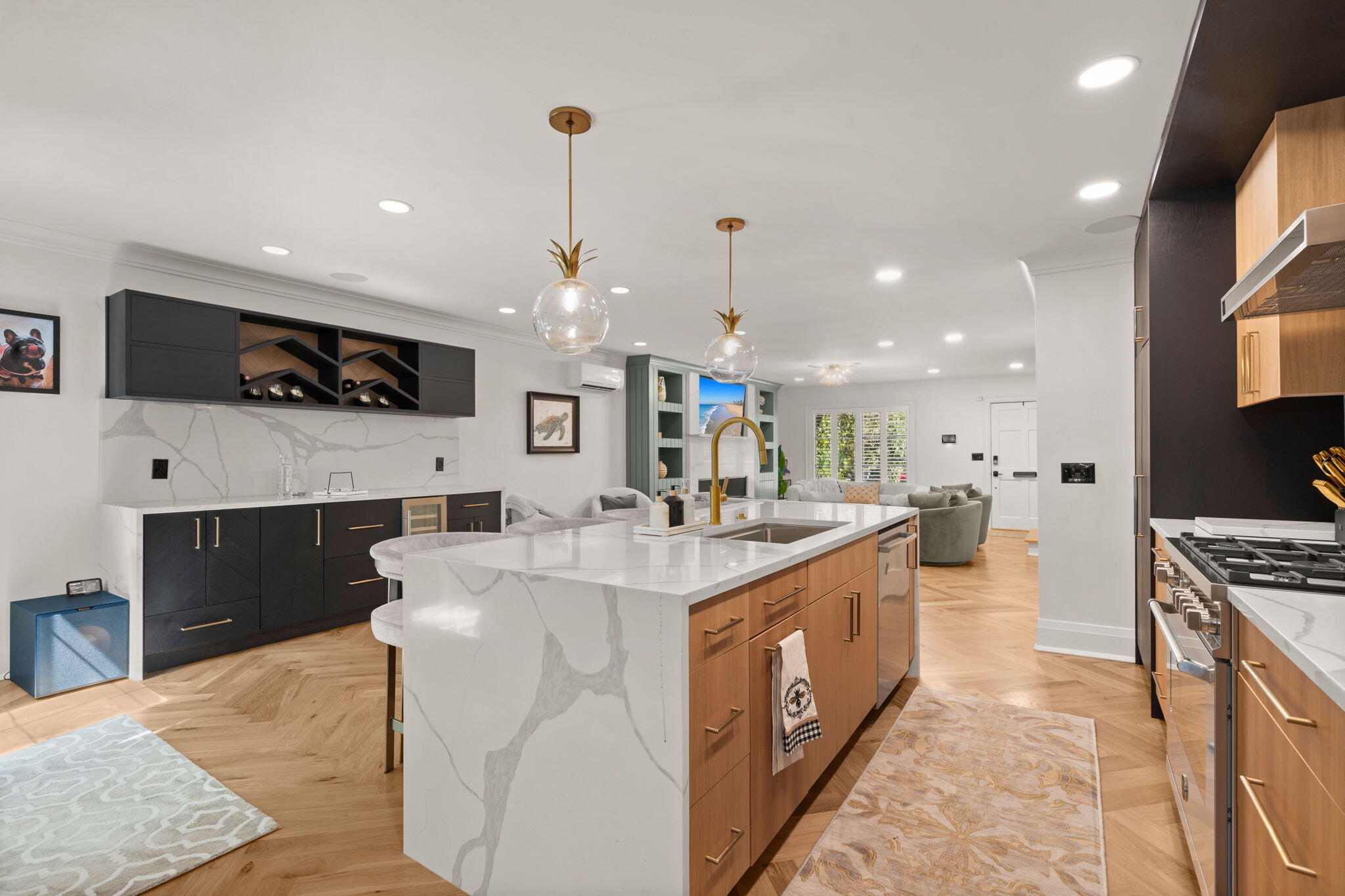 5 Bennett 5 1/2 Street