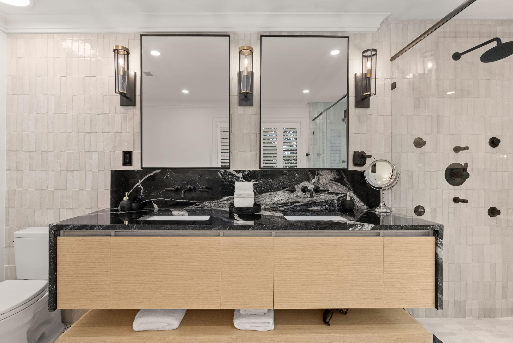 5 Bennett 5 1/2 Street