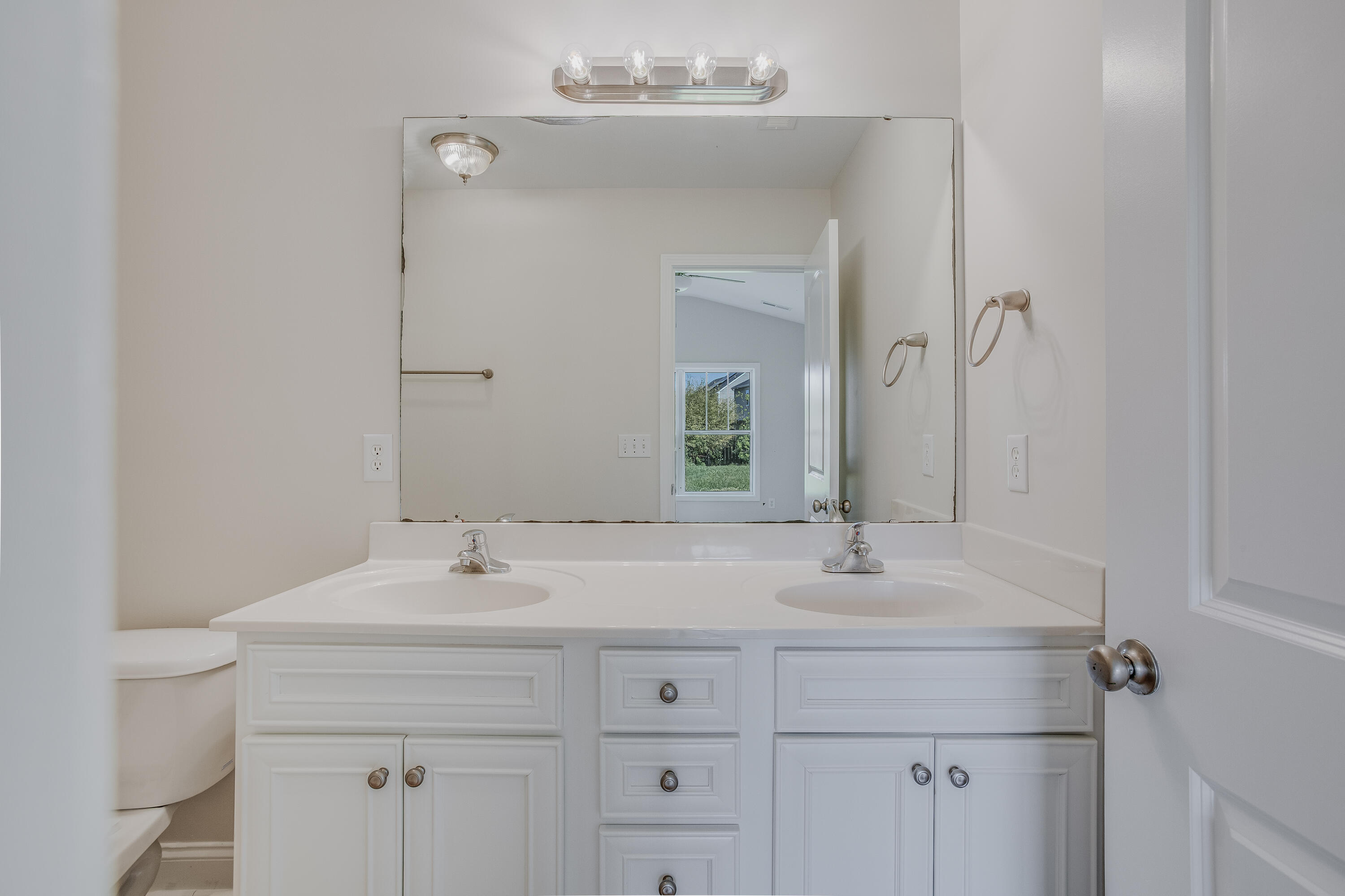 7807 Expedition Drive