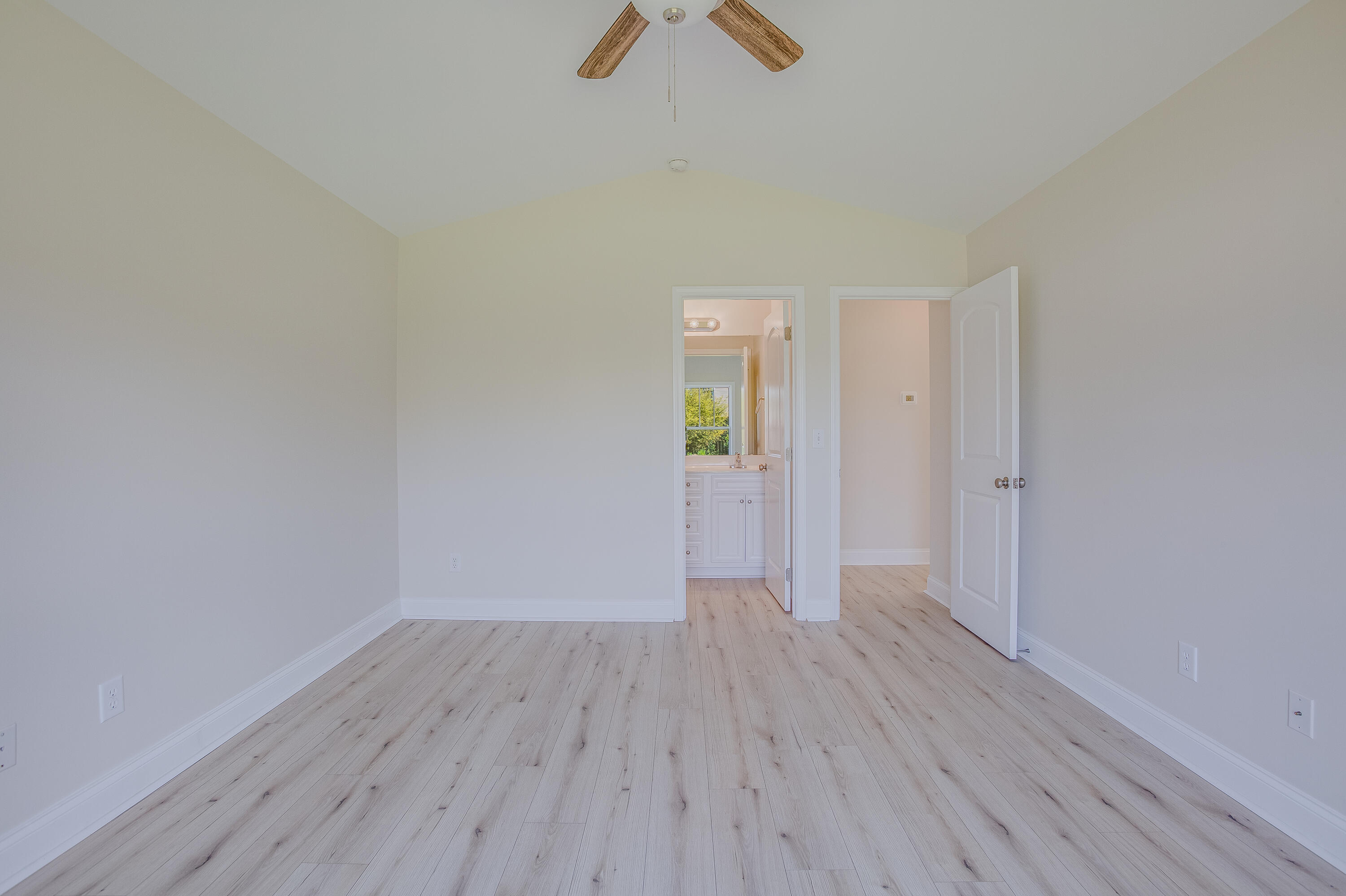 7807 Expedition Drive