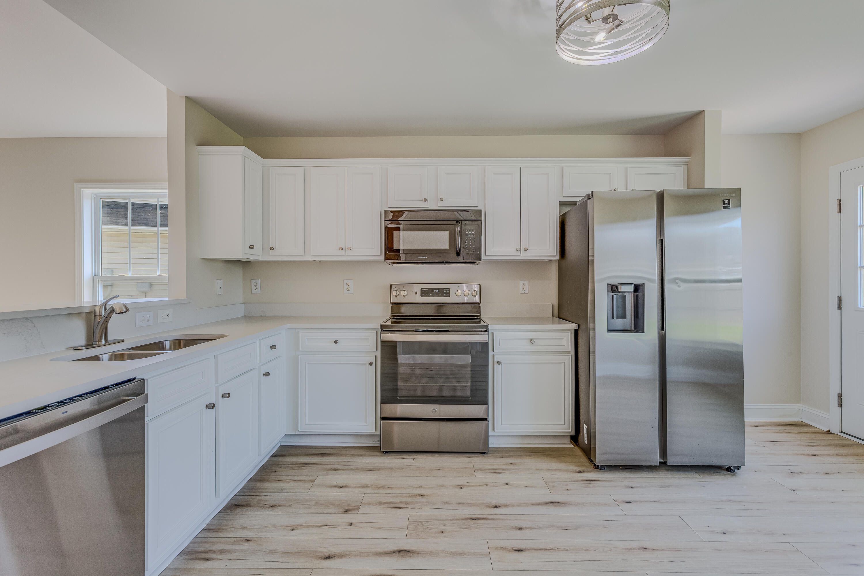 7807 Expedition Drive