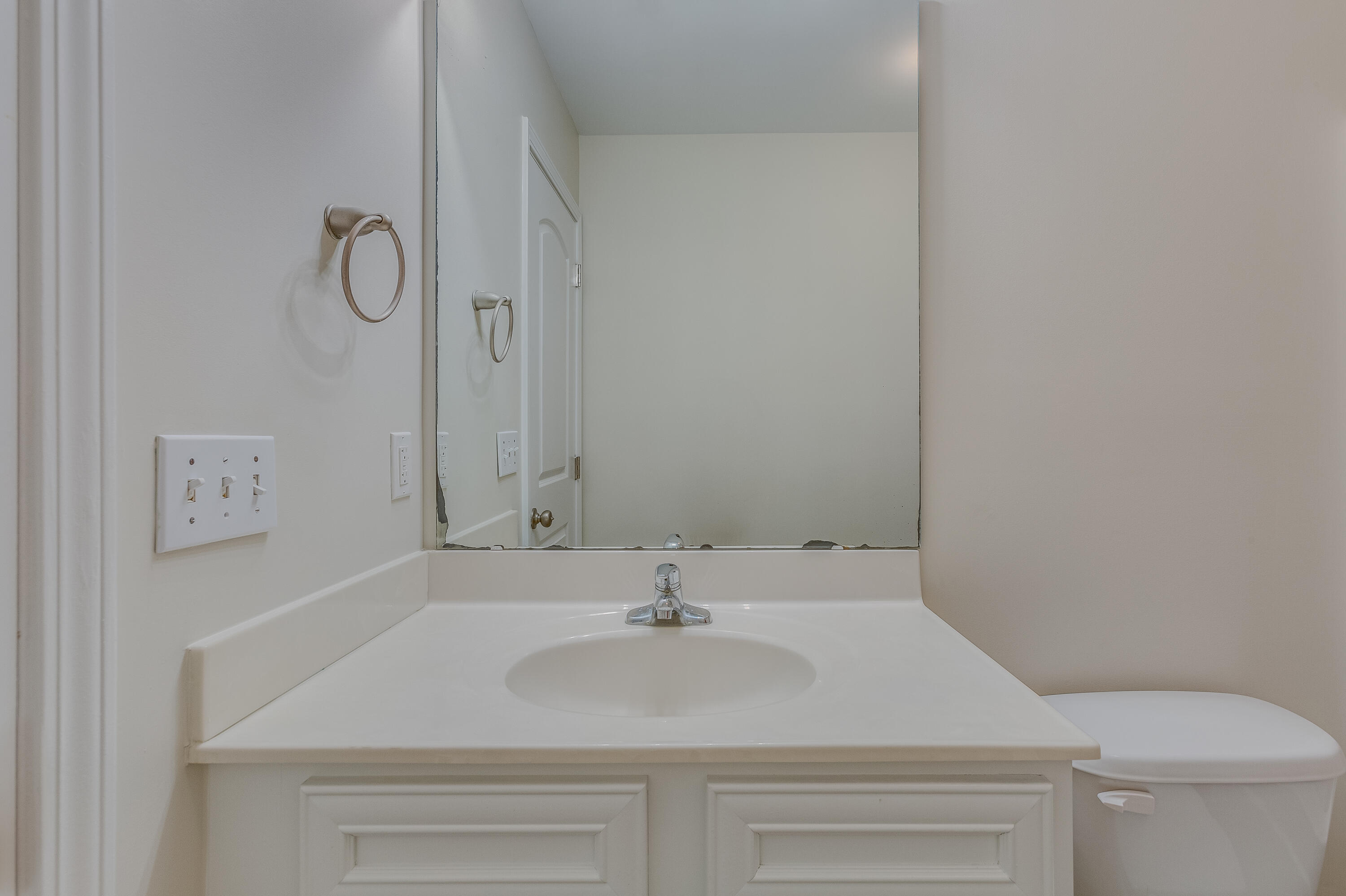 7807 Expedition Drive