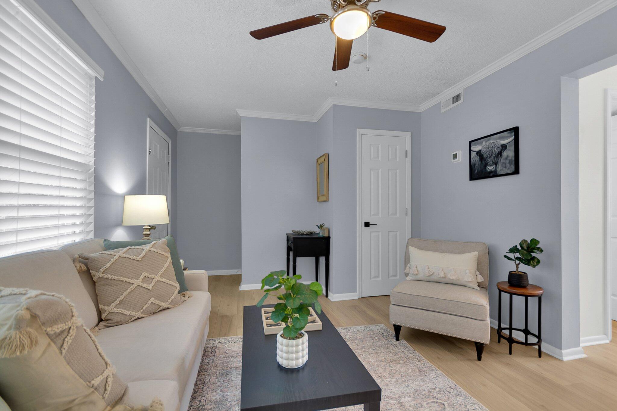 415 Parkdale Drive # 11b