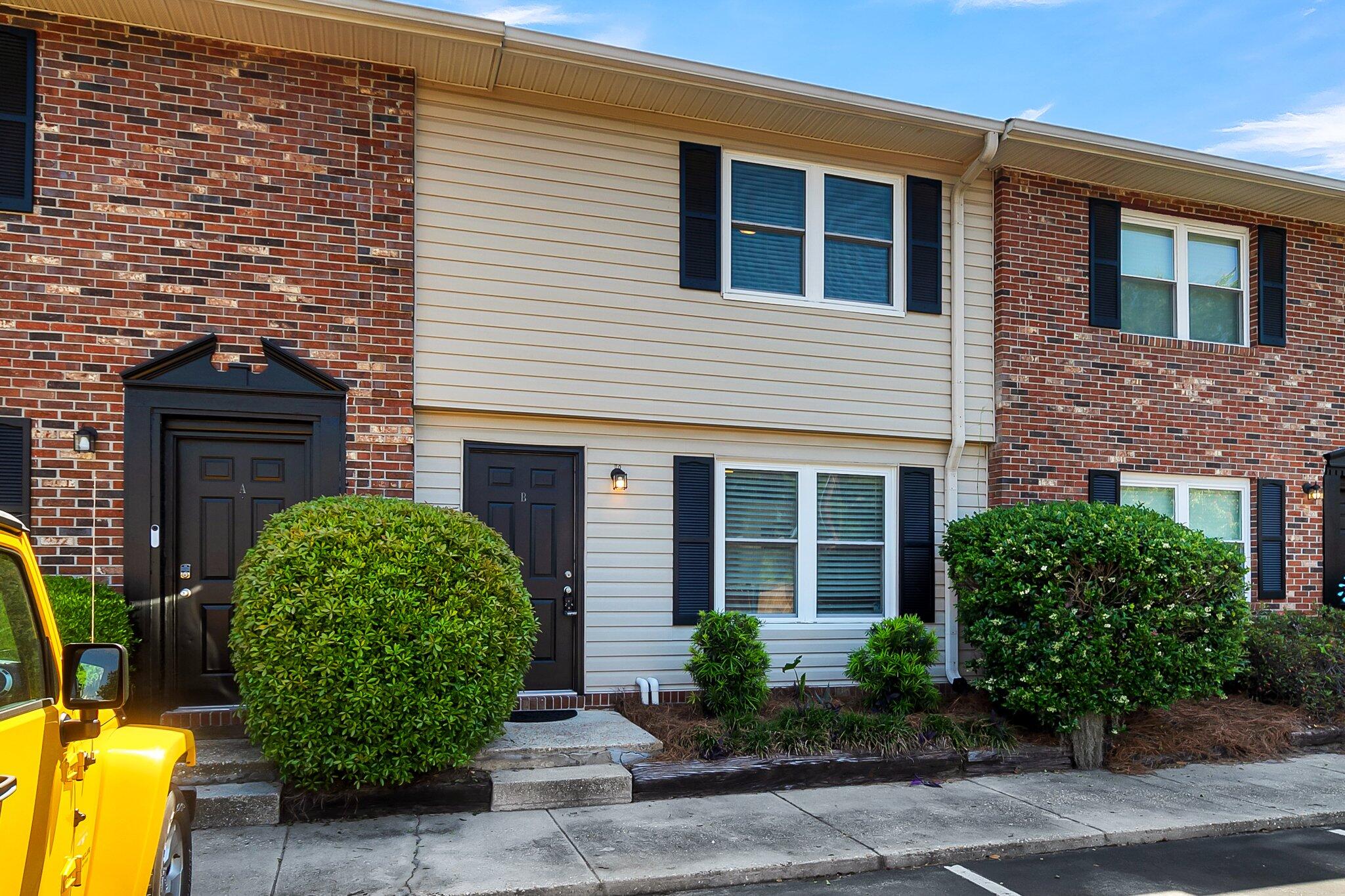 415 Parkdale Drive # 11b