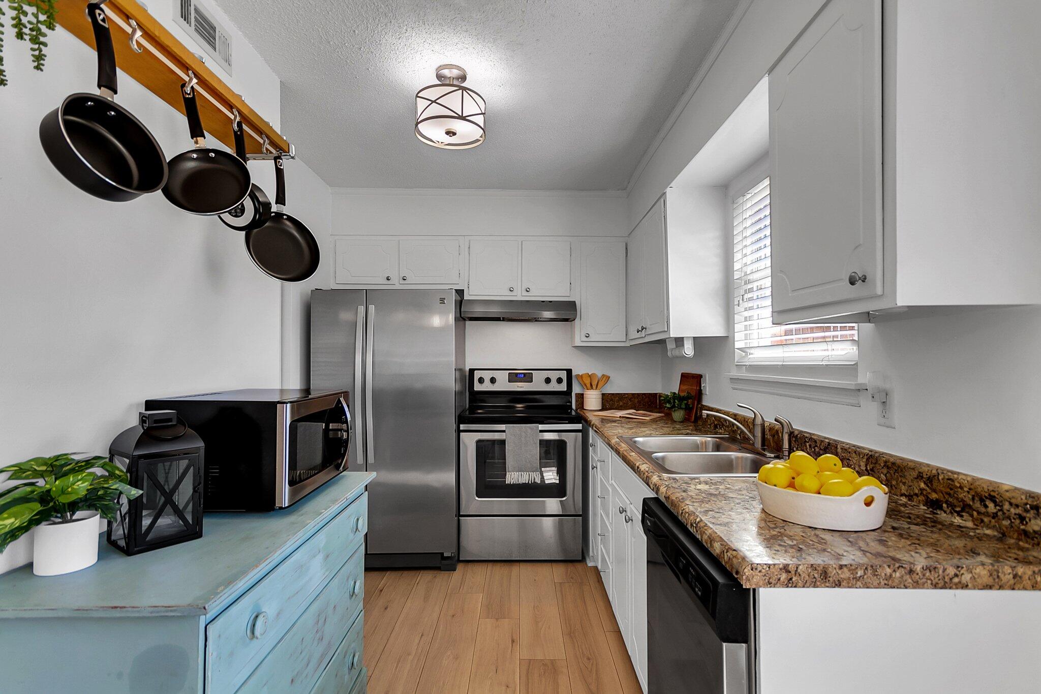 415 Parkdale Drive # 11b