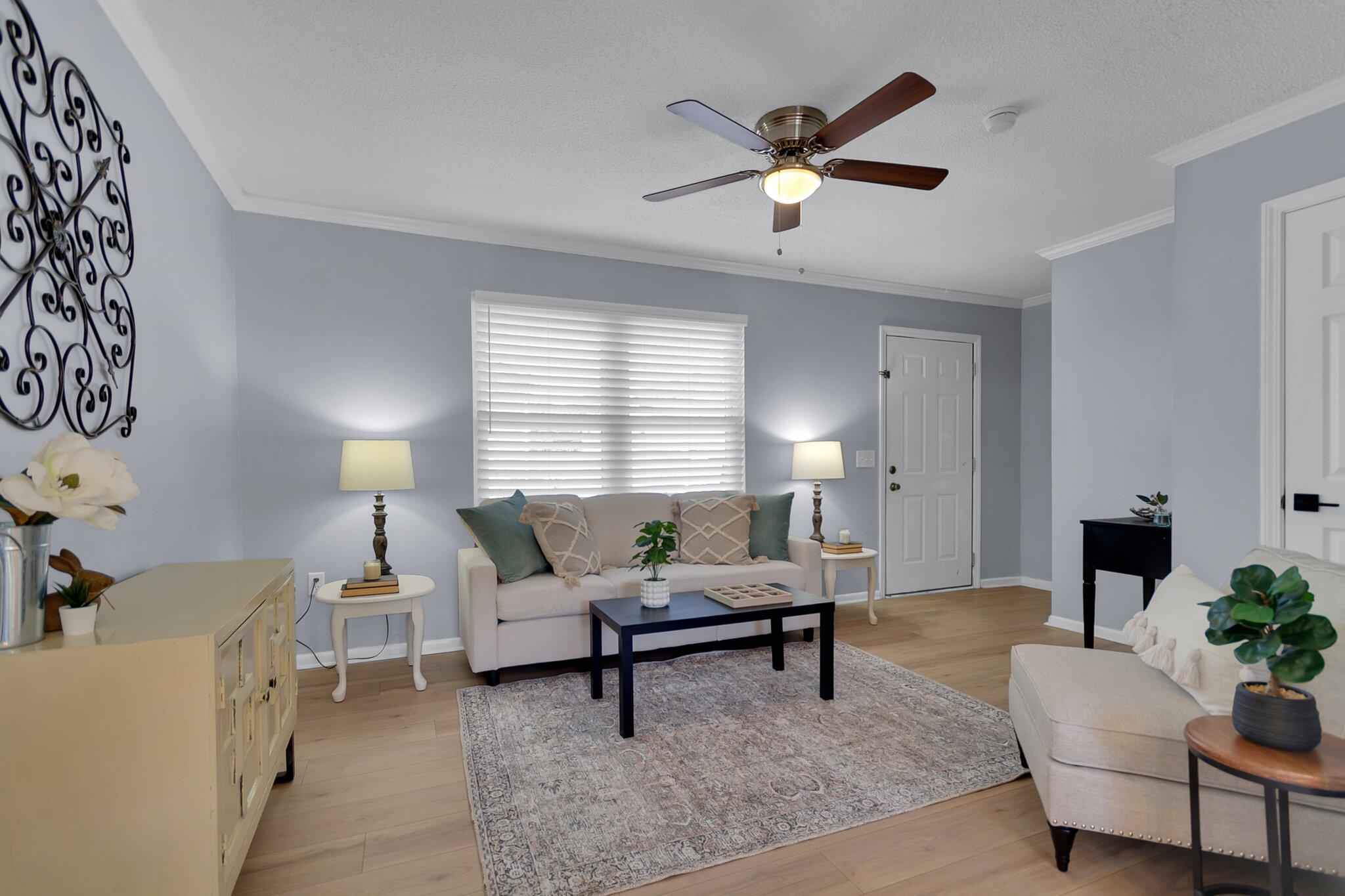 415 Parkdale Drive # 11b