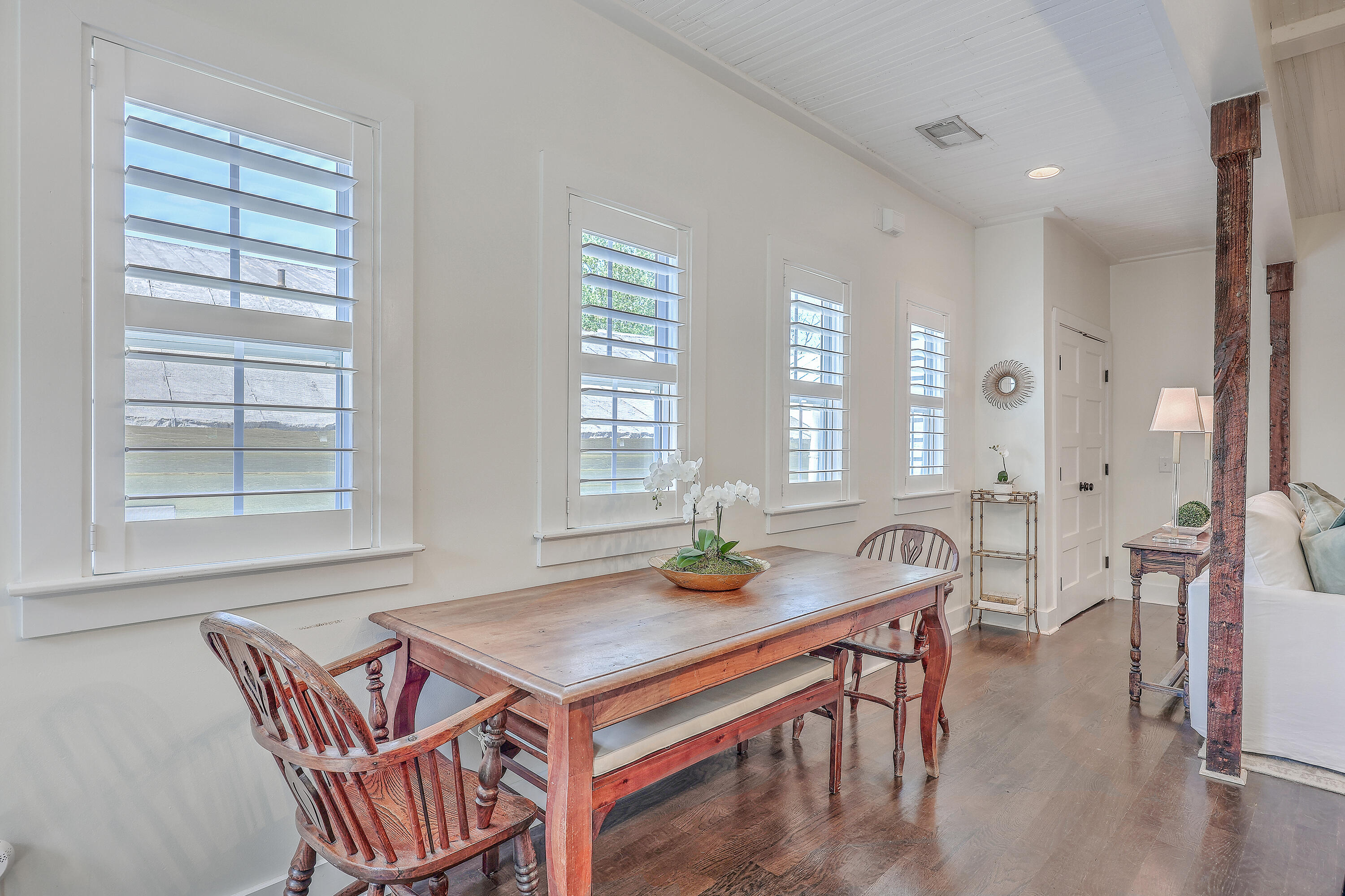 196 Fishburne Street