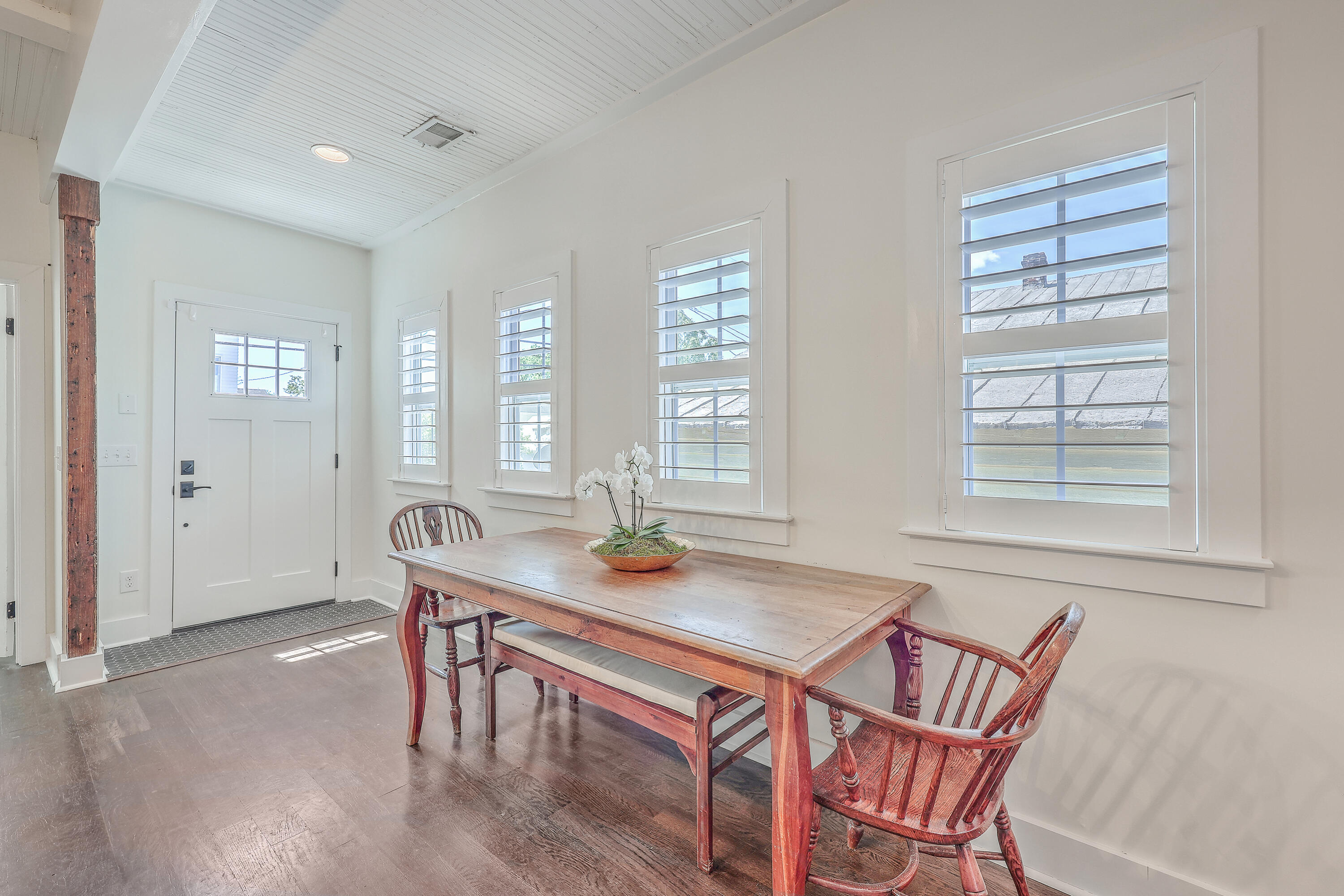 196 Fishburne Street