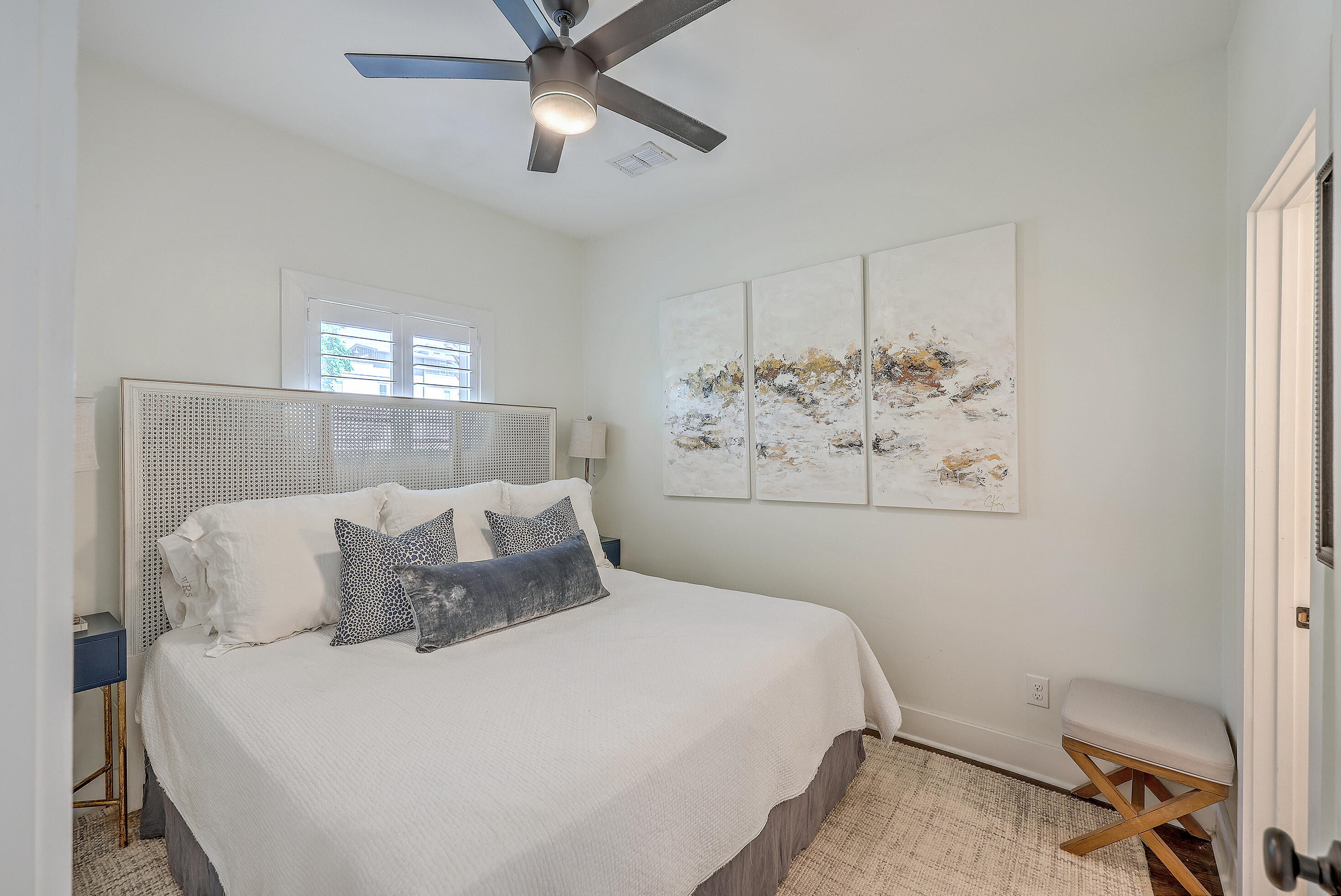 196 Fishburne Street