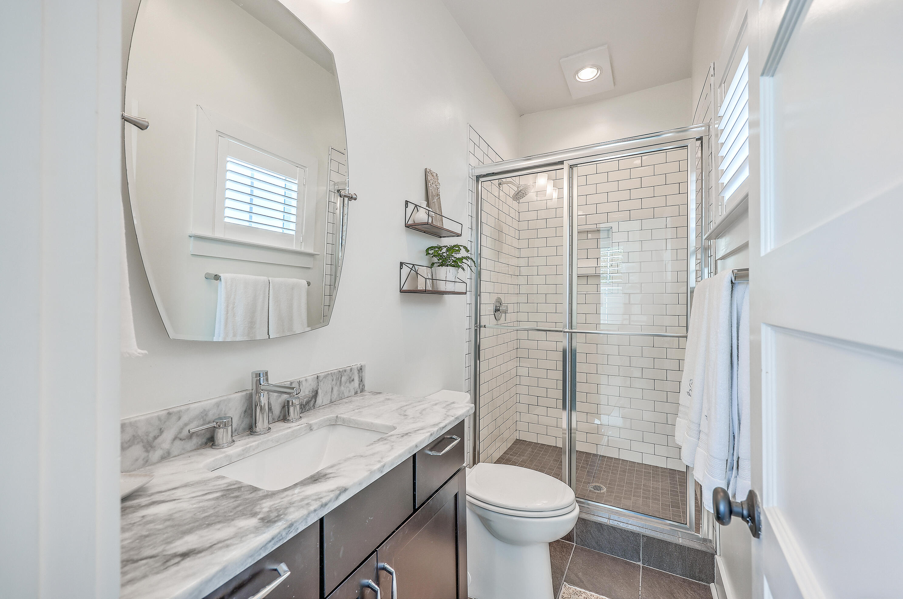 196 Fishburne Street