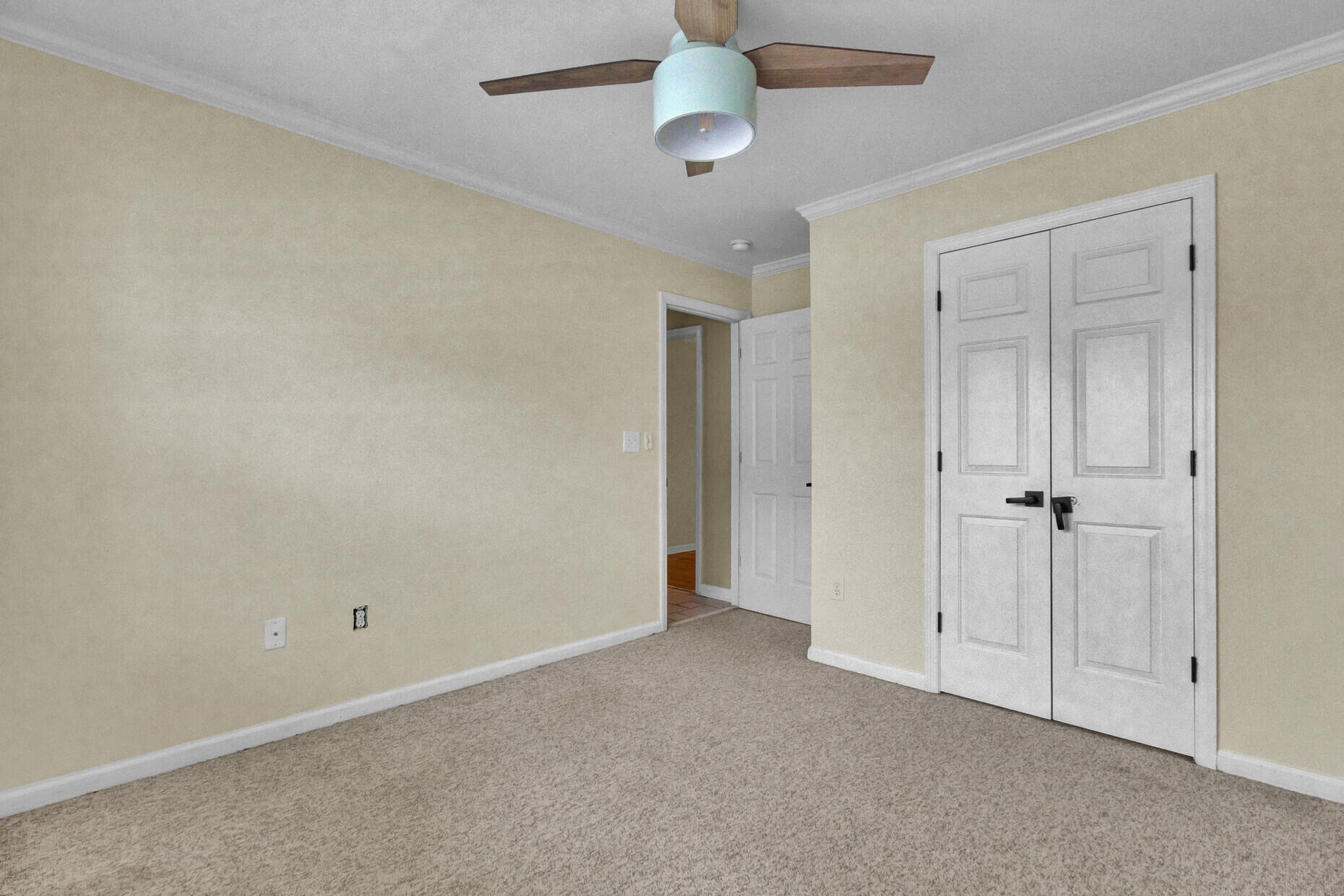 1594 Ocean Neighbors Boulevard