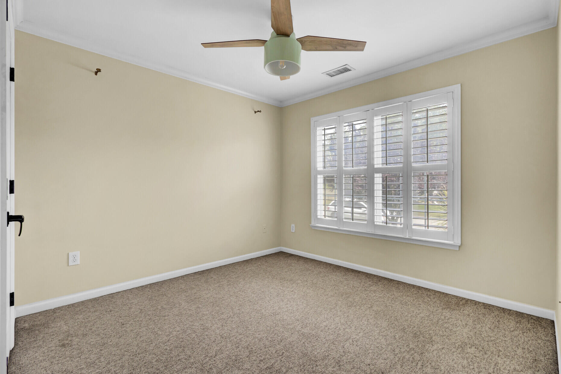 1594 Ocean Neighbors Boulevard