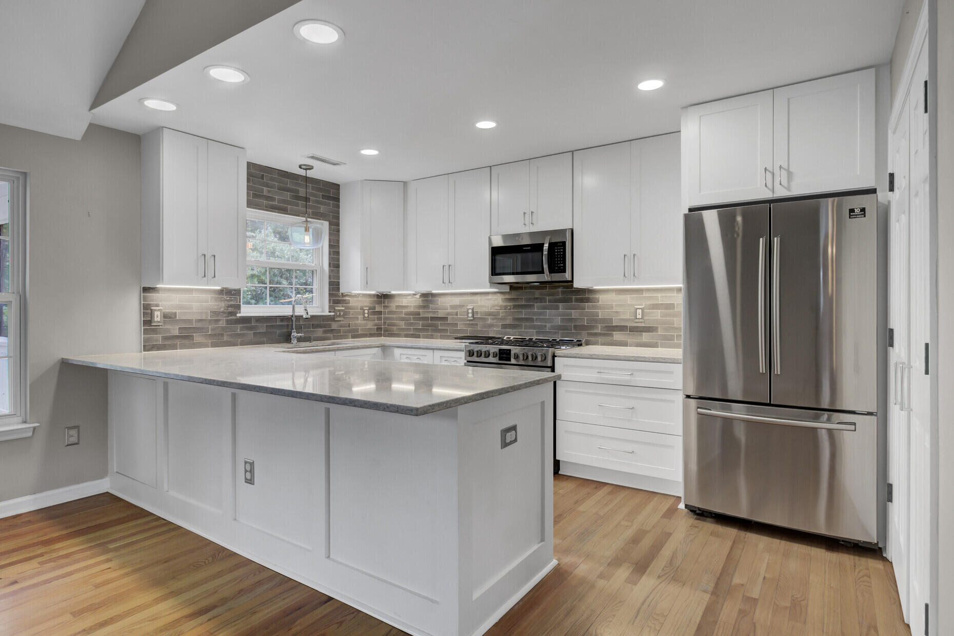 1594 Ocean Neighbors Boulevard