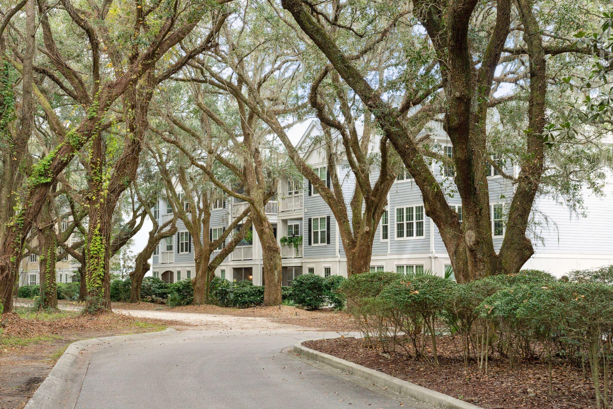 60 Fenwick Hall Allee # 1211