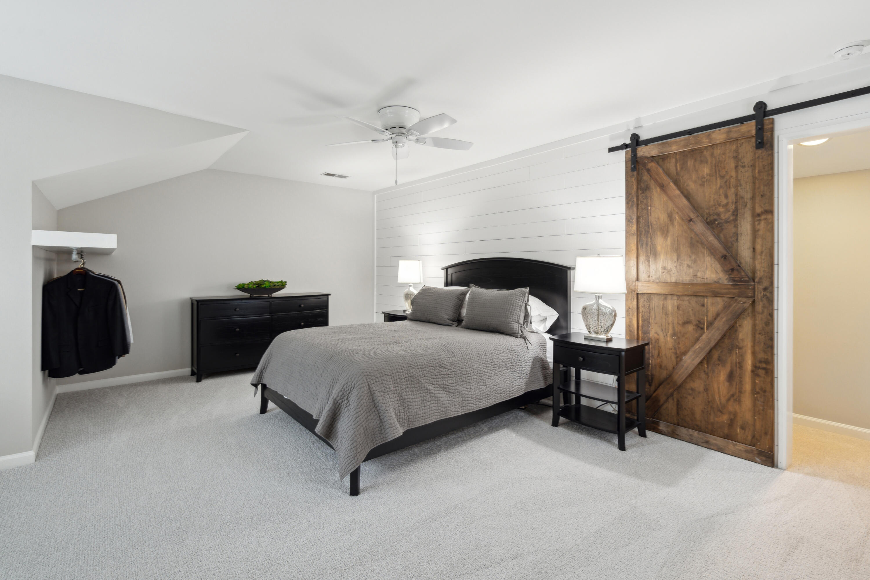 1860 Hall Point Road